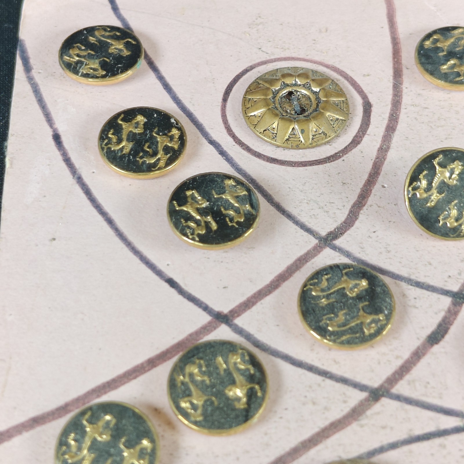 Collection Lot Antique And Vintage Buttons Victorian