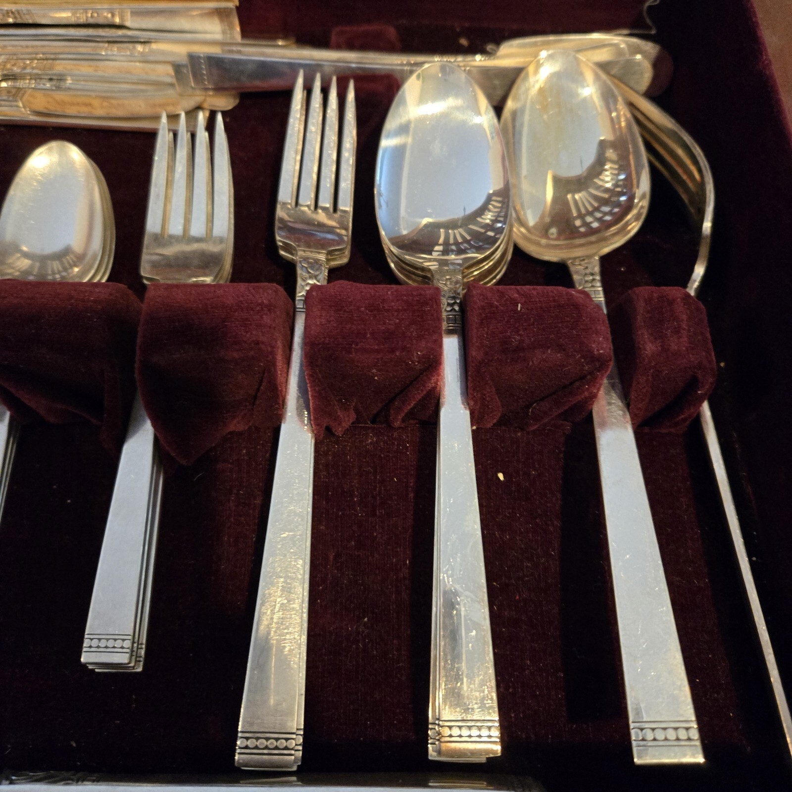 Oneida Community Plate 1939 Forever Flatware Wood Drawered Box 88 Pc Silverware