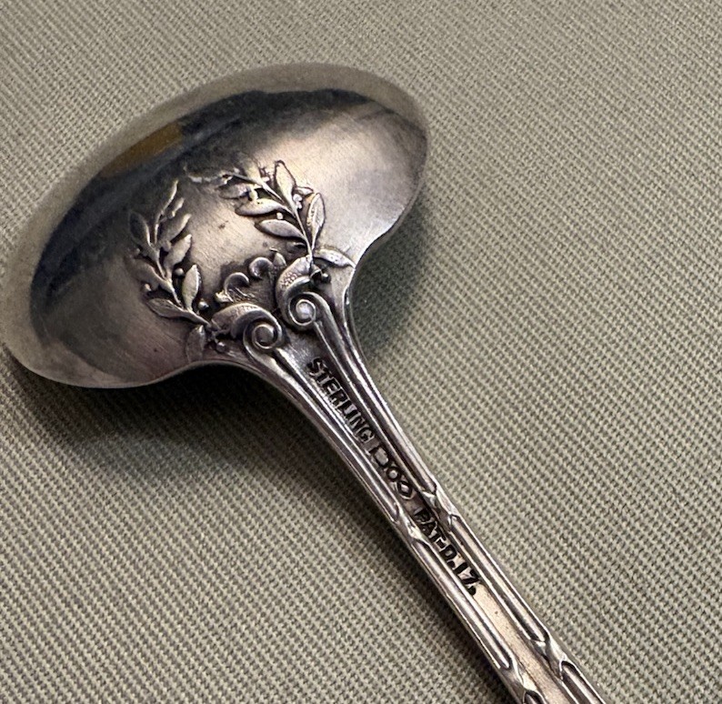 Antique WATSON 925 Sterling Silver 1917 Laurel Pattern Salt & Spices Spoon