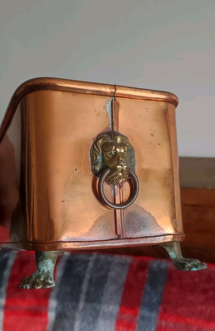 Rare Vintage British Shiny Brass Planter Claw Footed Plant Pot Flower Antique