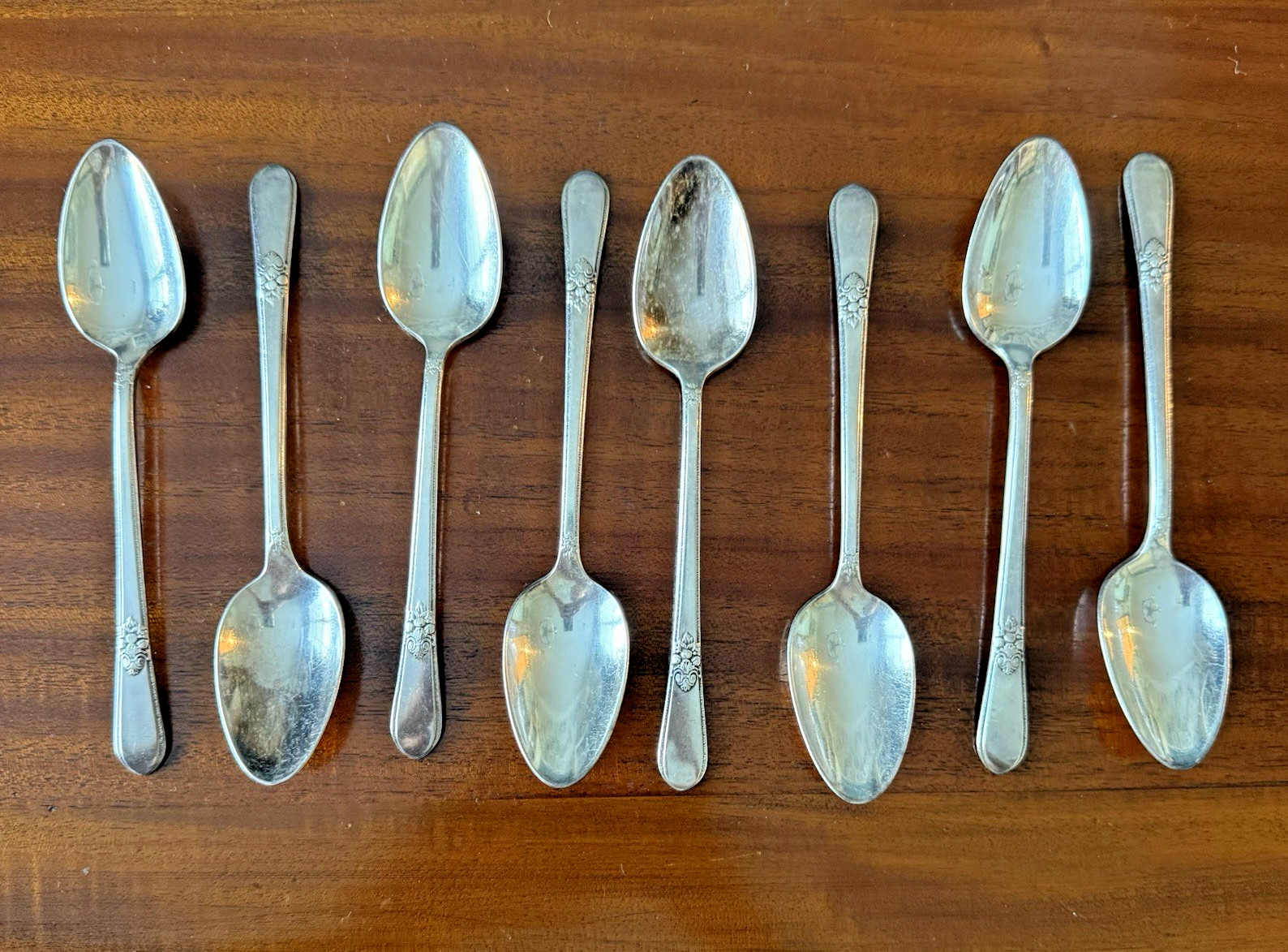 Set of 8 Vintage 1847 Rogers Bros IS teaspoons 6 1/8″ – Rare Size Adoration?