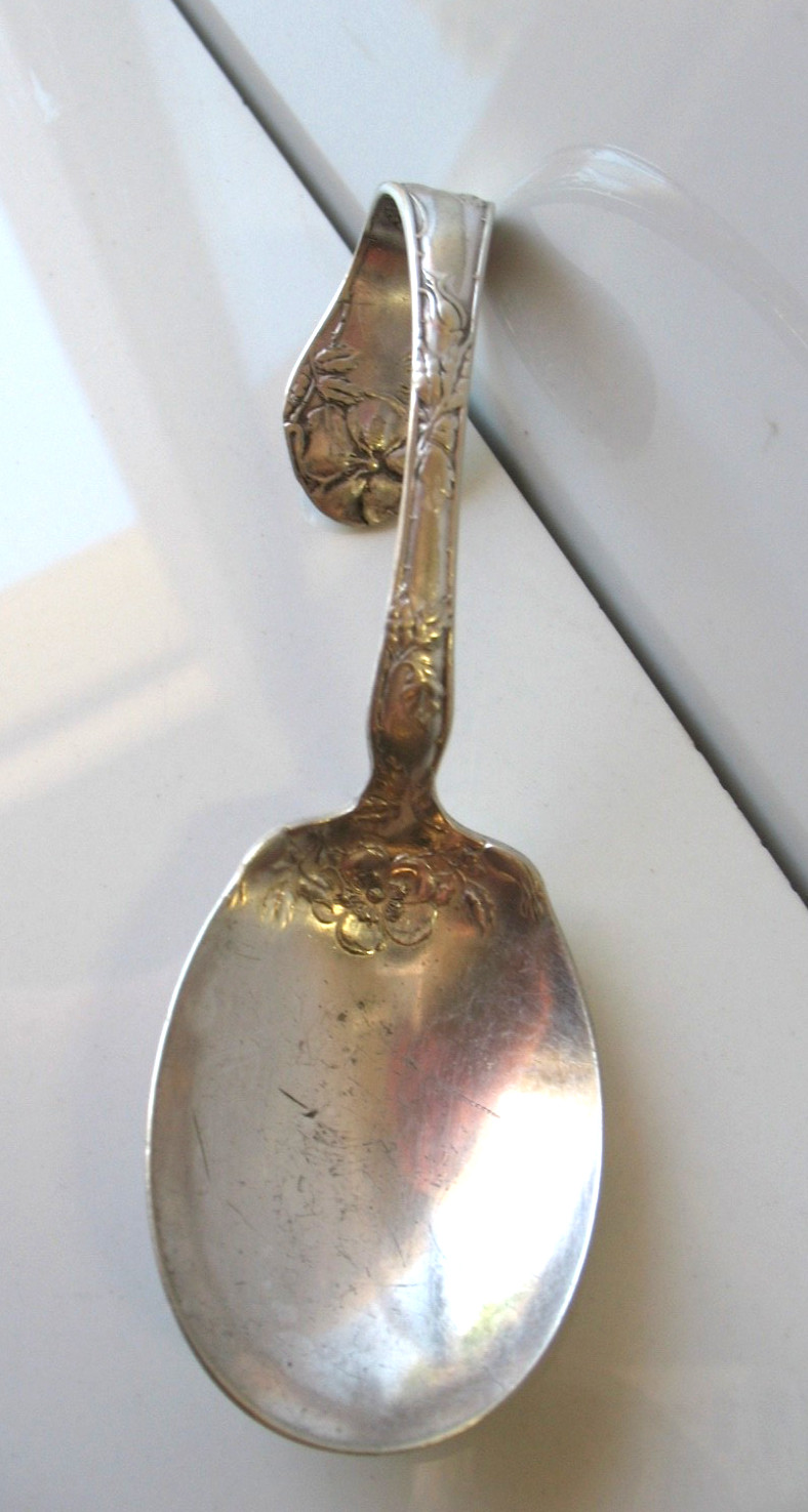 Vintage NIAGRA FALLS SILVER CO Silverplate Spoon Wild Rose Pattern