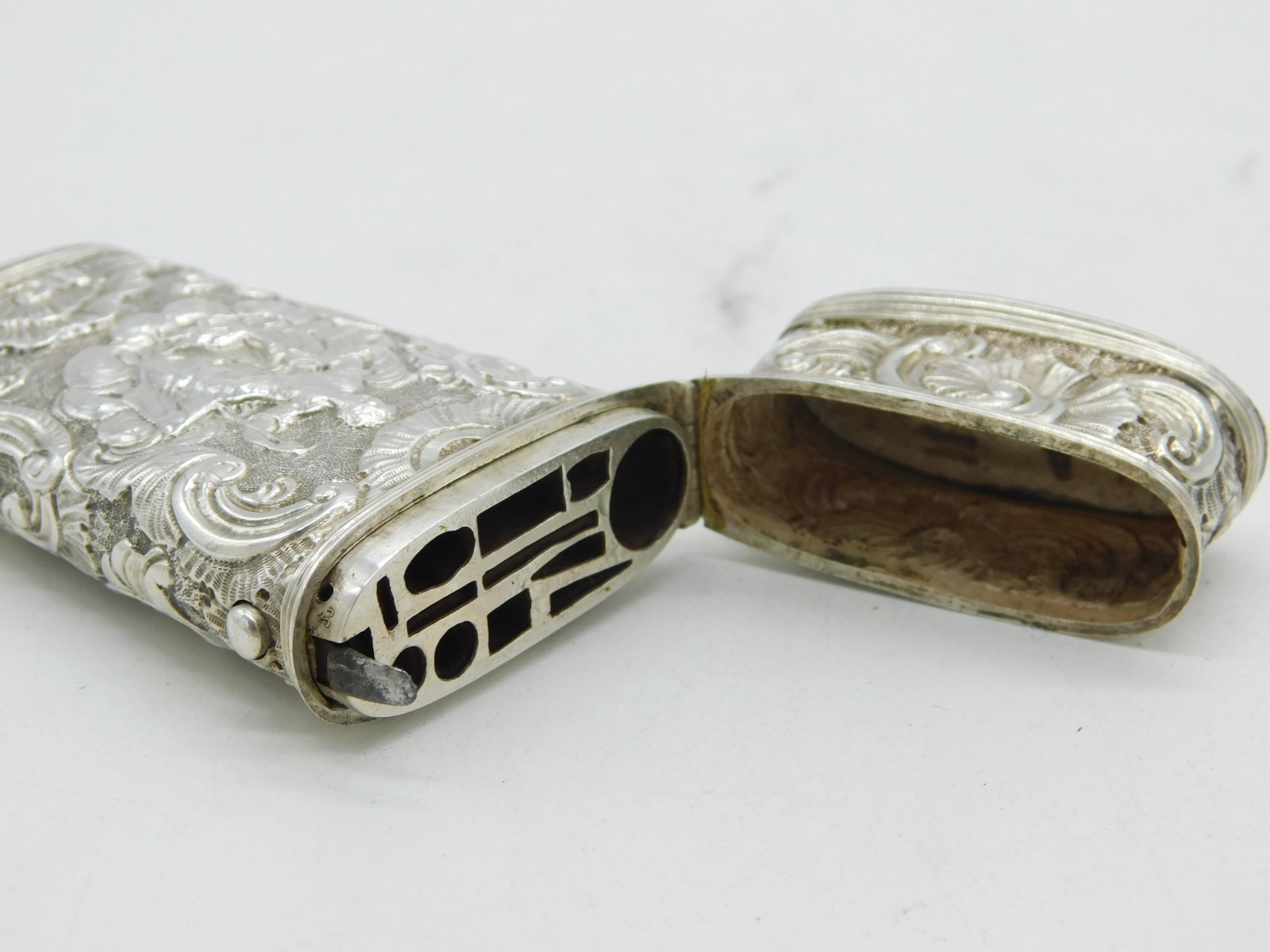 George III Sterling Silver Neoclassical Pattern Sewing Etui Case Antique c1790s