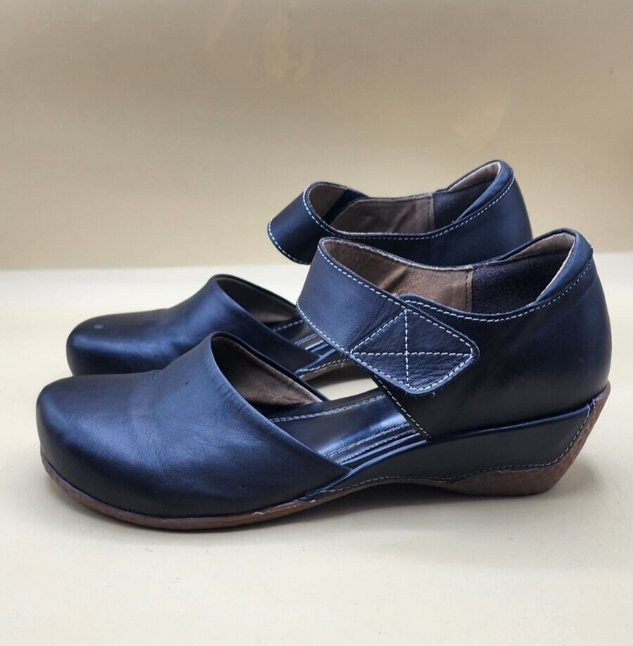 L-ARTISTE SPRING STEP SOLID BLACK ROUND TOE DRESS SANDALS Sz 38/ US 7.5