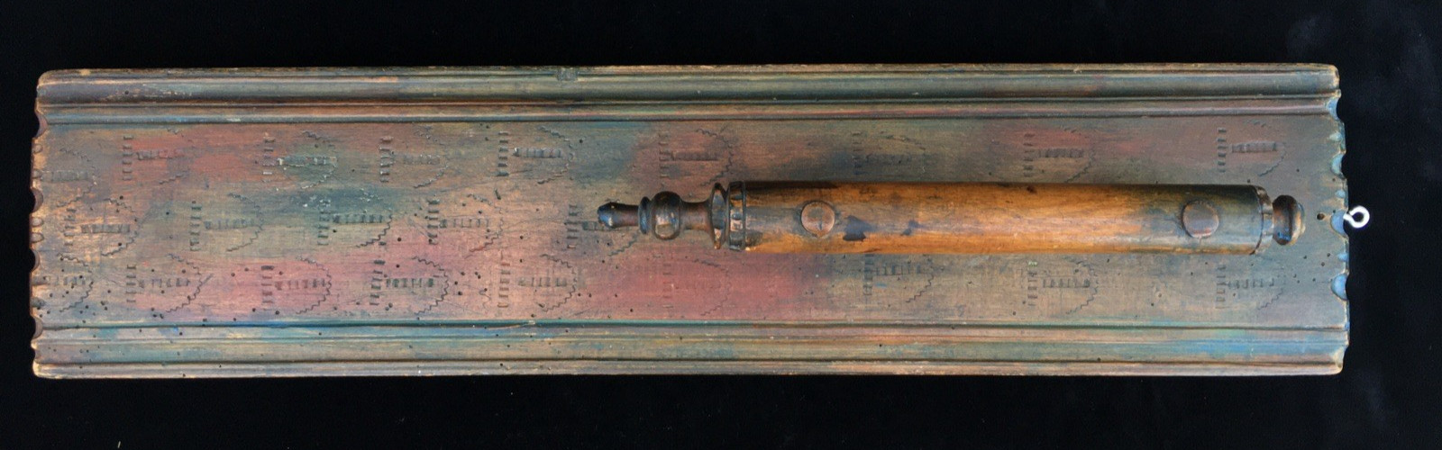 Late 18th / Early 19th century Scandinavian Wood Mangle Board with Anchor Design