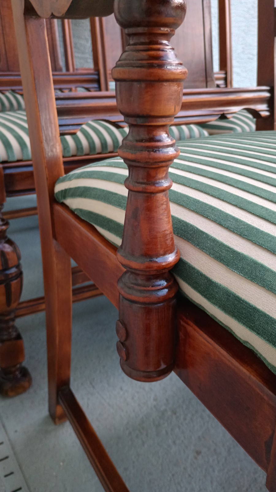 Antique Gothic Revival Dining Chairs Set of 6 Victorian Walnut Dining Chairs
