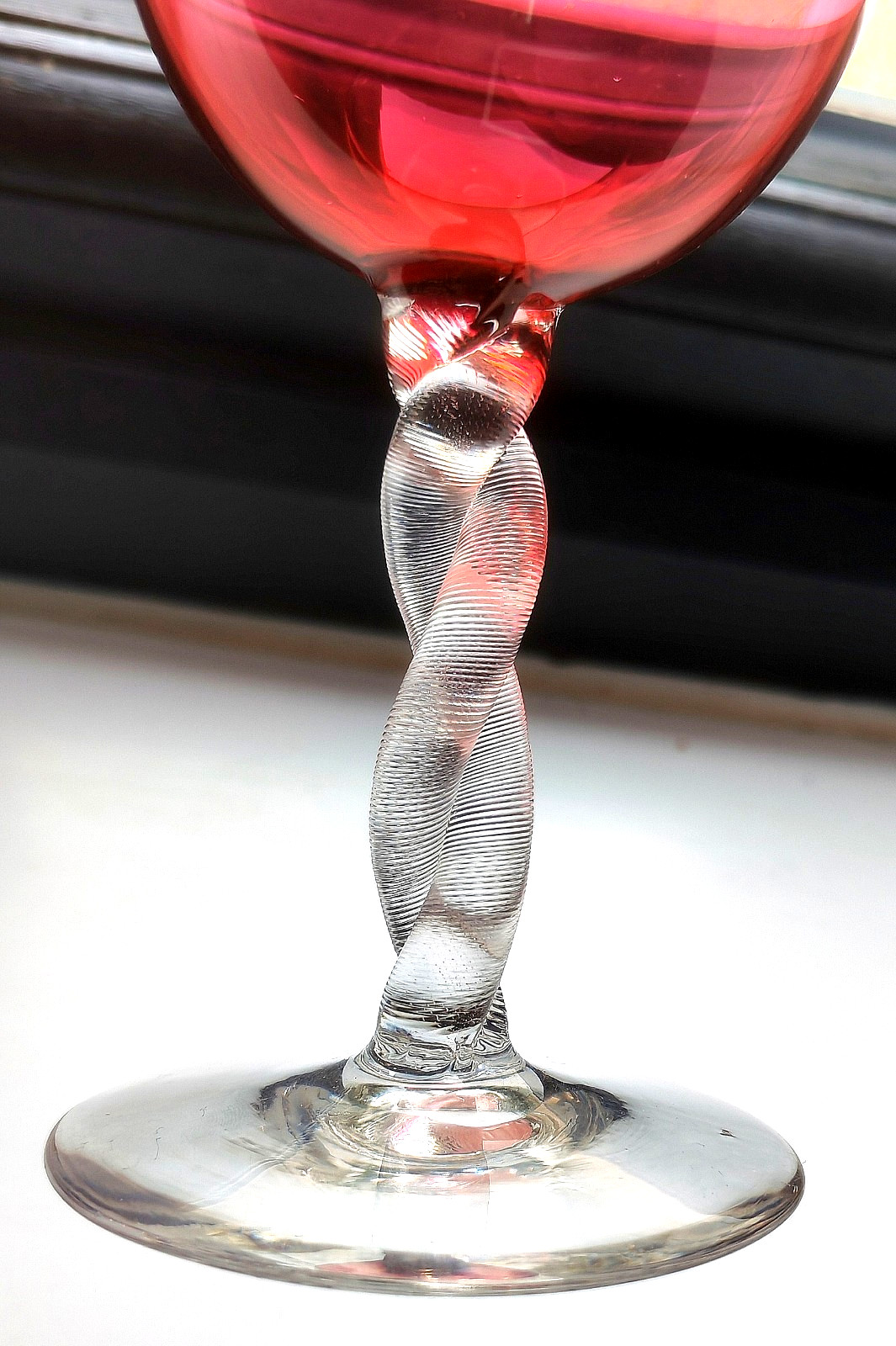 ANTIQUE CRANBERRY GLASS GOBLET ENGRAVED PASCHAL LAMB ARMORIAL BARLEY TWIST STEM