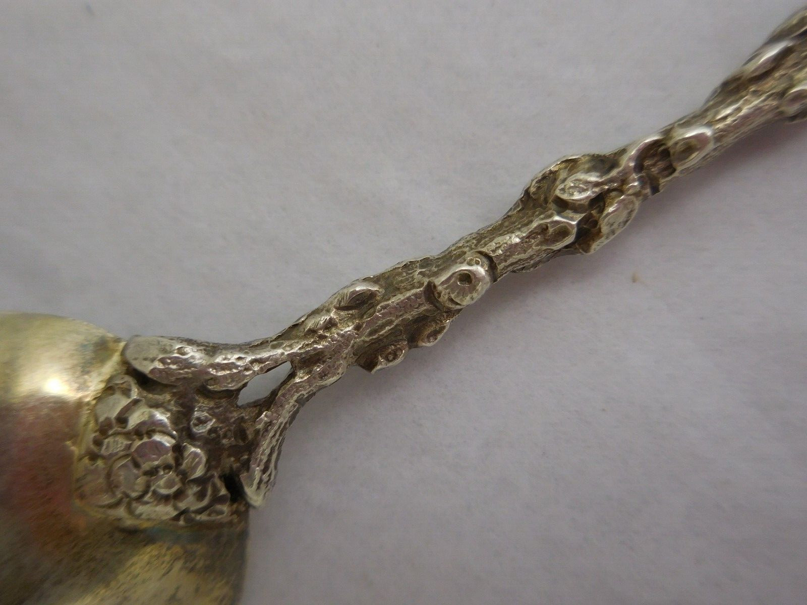 ENGLISH STERLING SILVER SOUVENIR SPOON ROYAL ARMS OF THE UNITED KINGDOM 1892