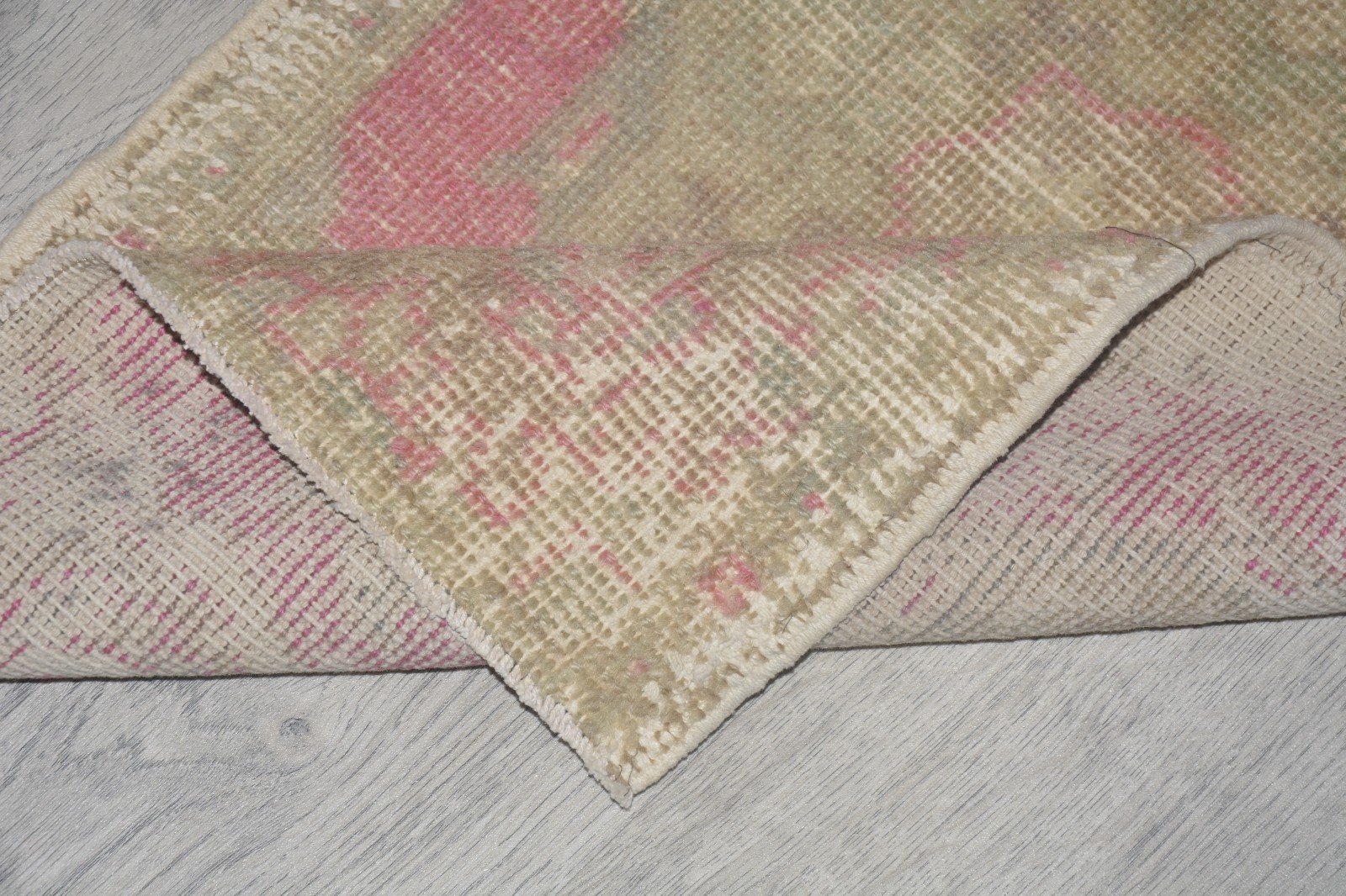 Vintage Turkish Hot Pink Small Rug 1’7×2’9 ft, Oushak Rug, Porch Decor