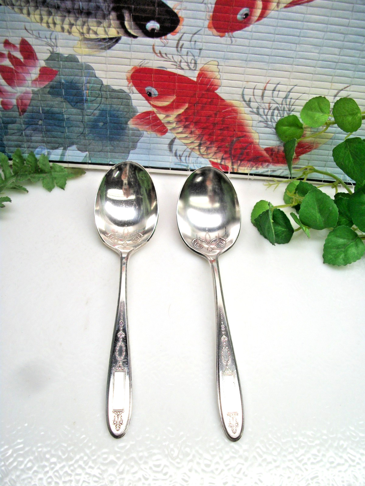 2 Oneida Community Silver GROSVENOR Silverplate Sugar Condiment Spoons 1921