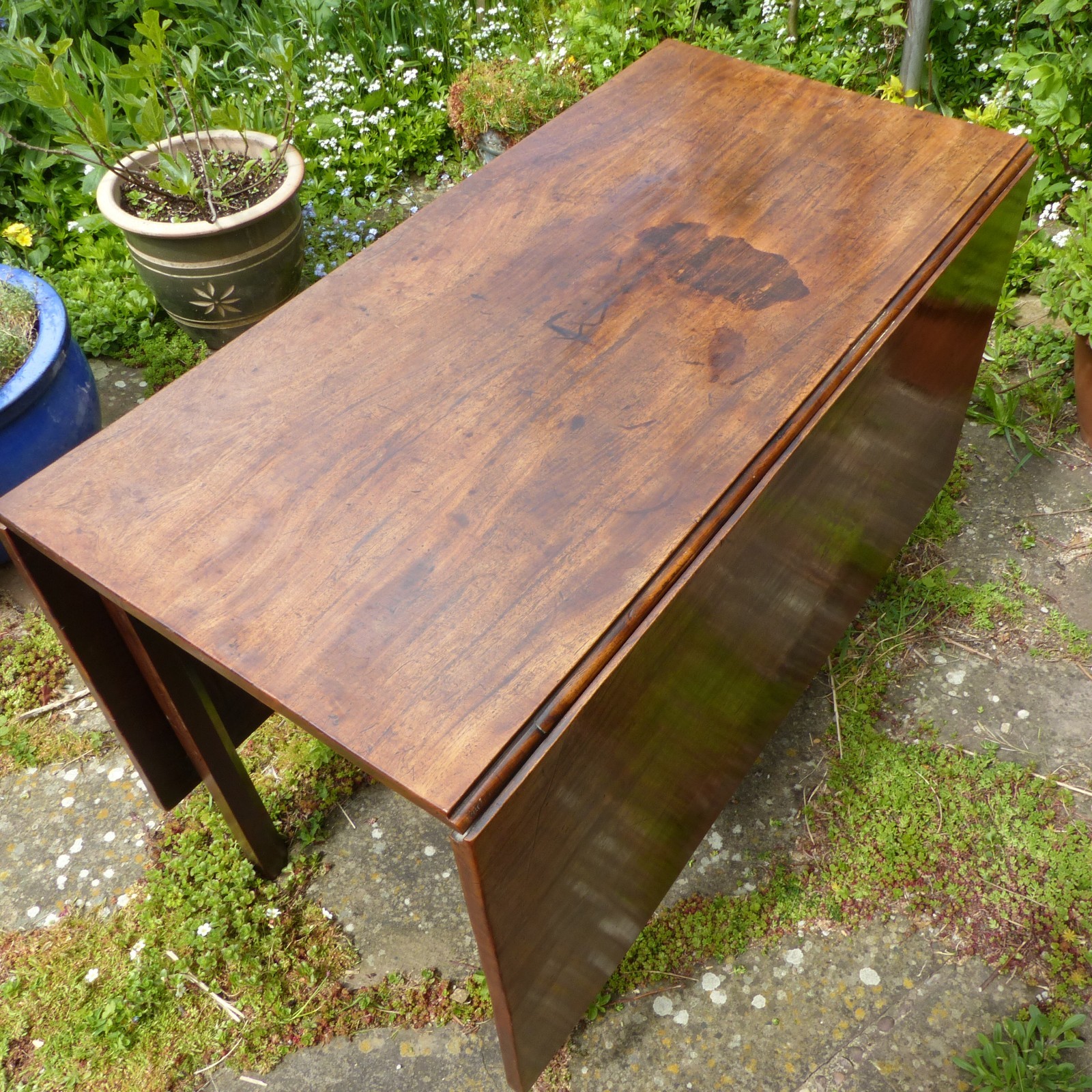 Antique Solid Elm Gate-Leg Table ~ Late 18th / Early 19th Century