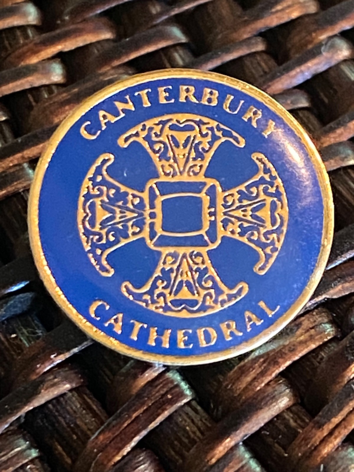 Vintage Canterbury Cathedral Souvenir Lapel Pin Gold Tone Cross Church