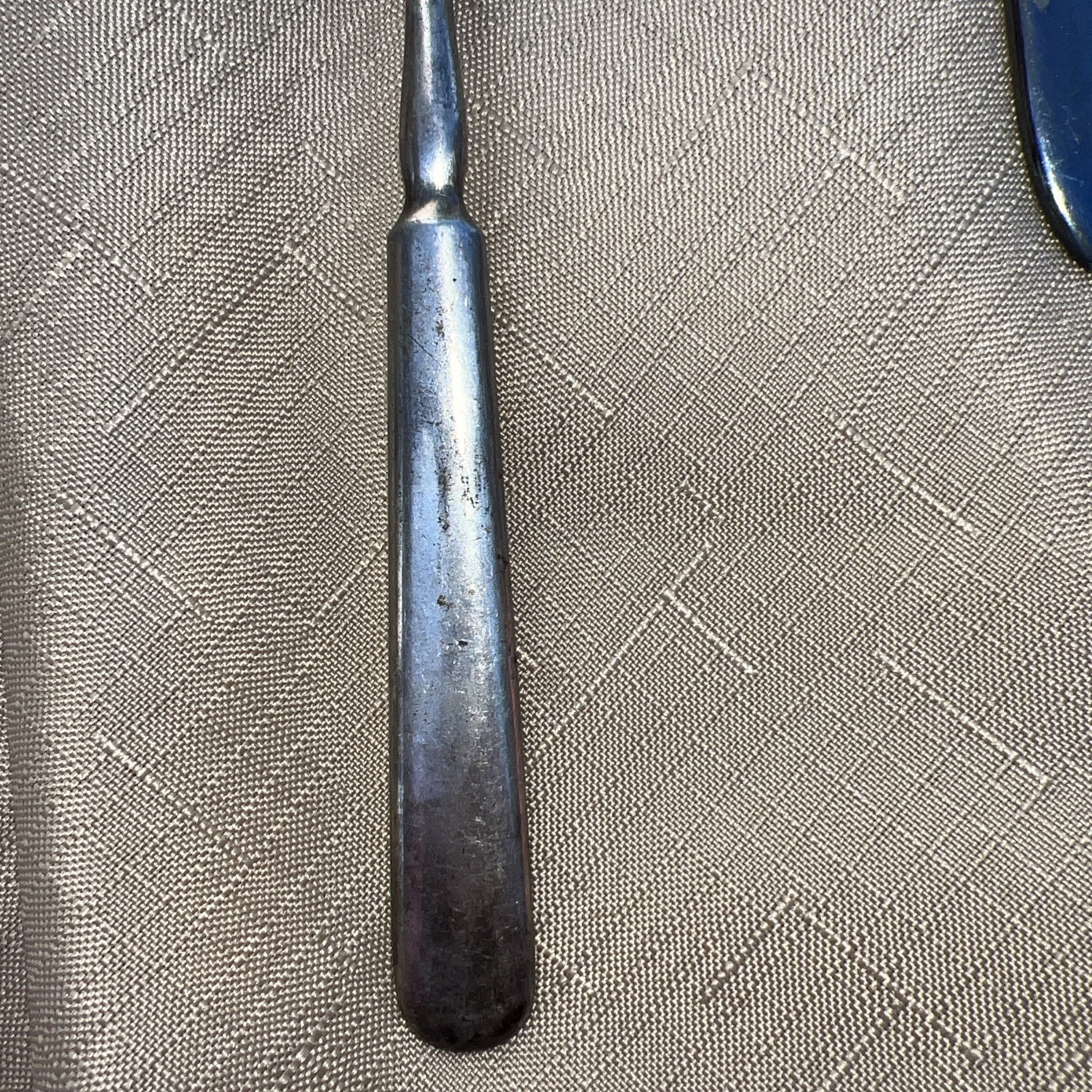 3 Various Rogers Brand Forks Replacement Dinner Forks 7 3/4″