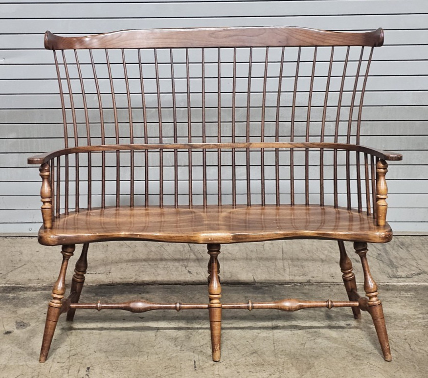 Windsor Arm Fan Back Bench Bench Made by Fredrick Duckloe in Pennsylvania