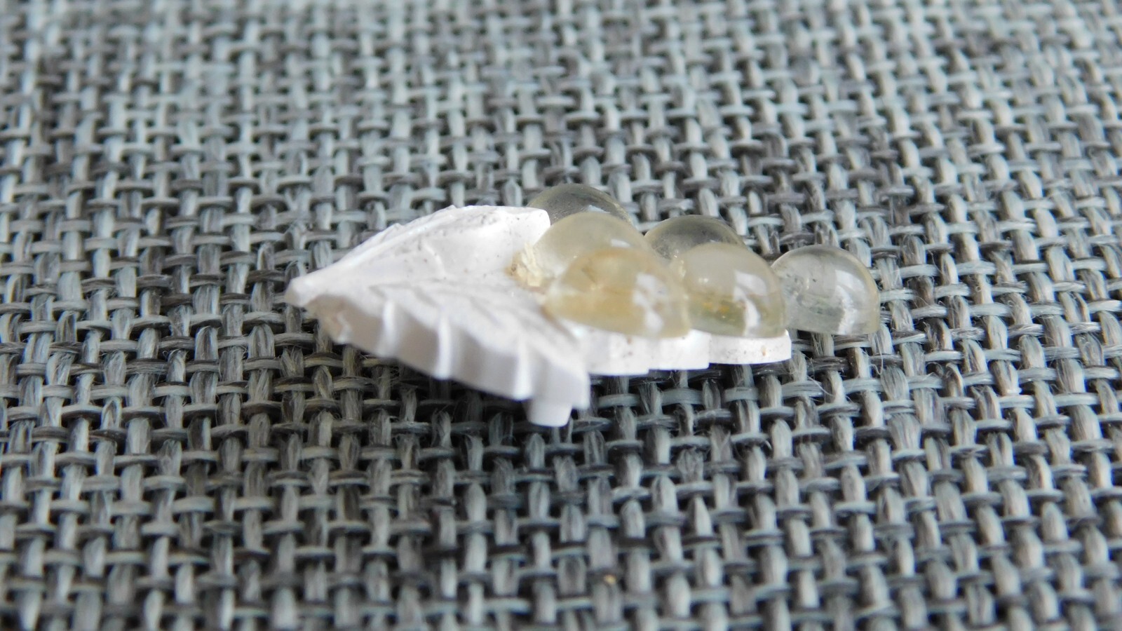 Antique Vtg Button Celluloid Lucite Grapes #225-B