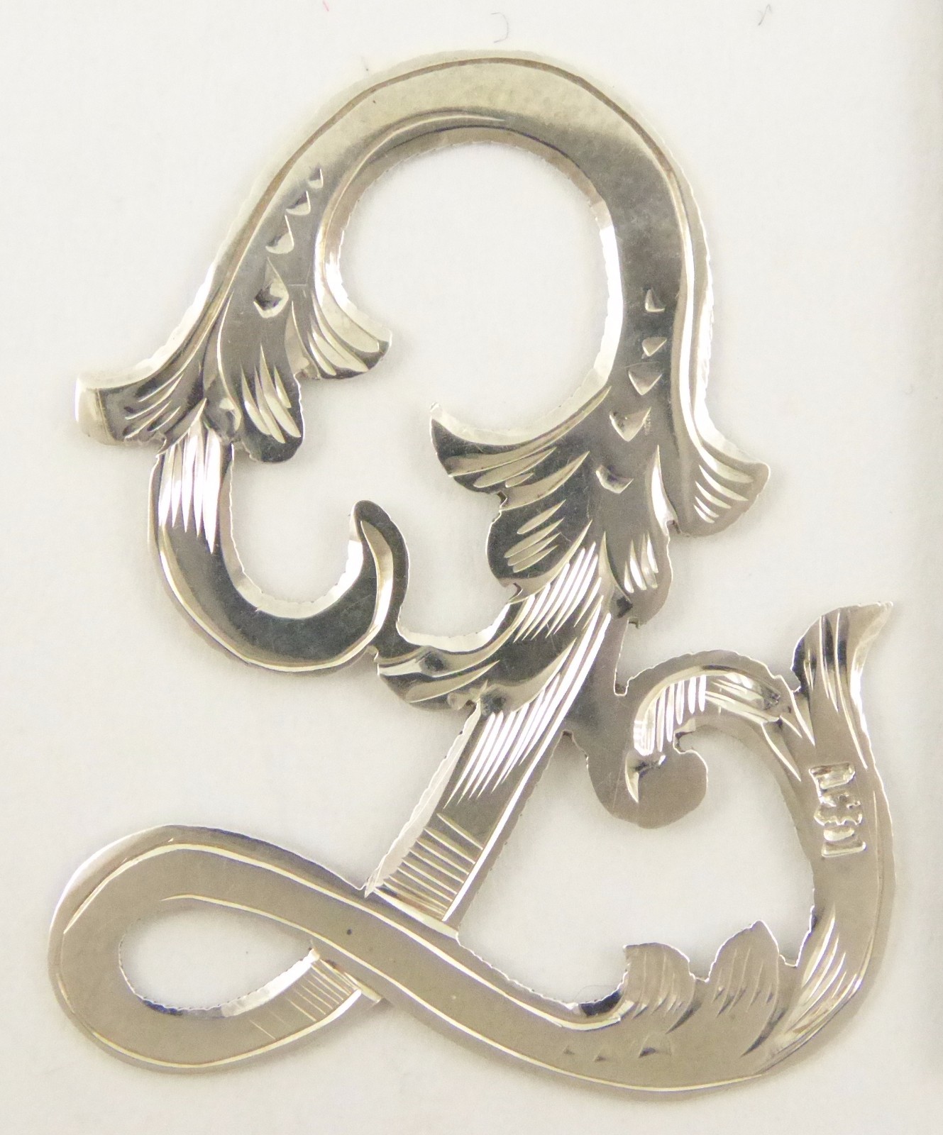 1900s – 1920s Antique Solid Silver Letter ‘Q’ 30mm with Silversmith’s stamp