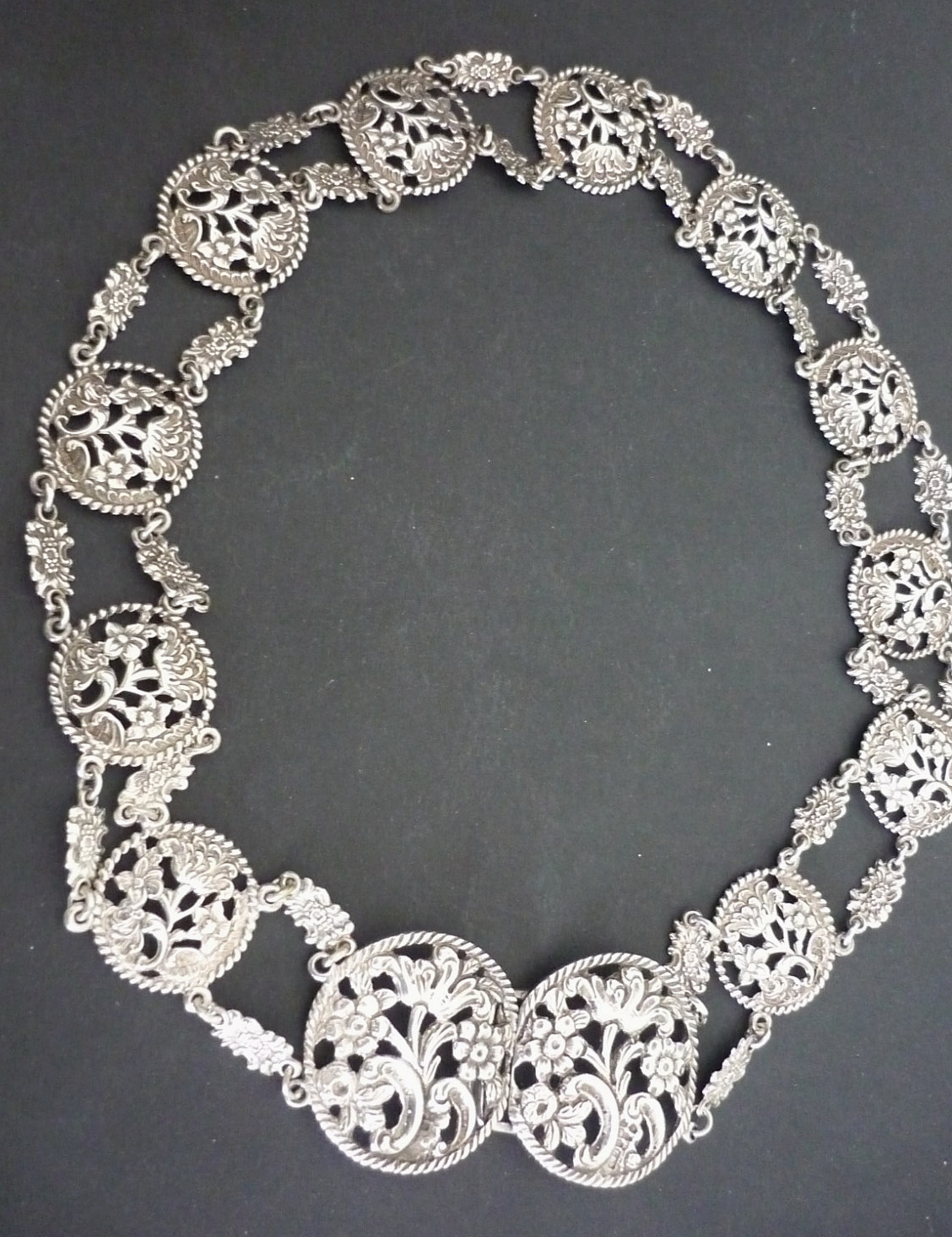 Antique Hallmarked 1902 Sterling Silver Levi & Salaman Ornate Floral Belt