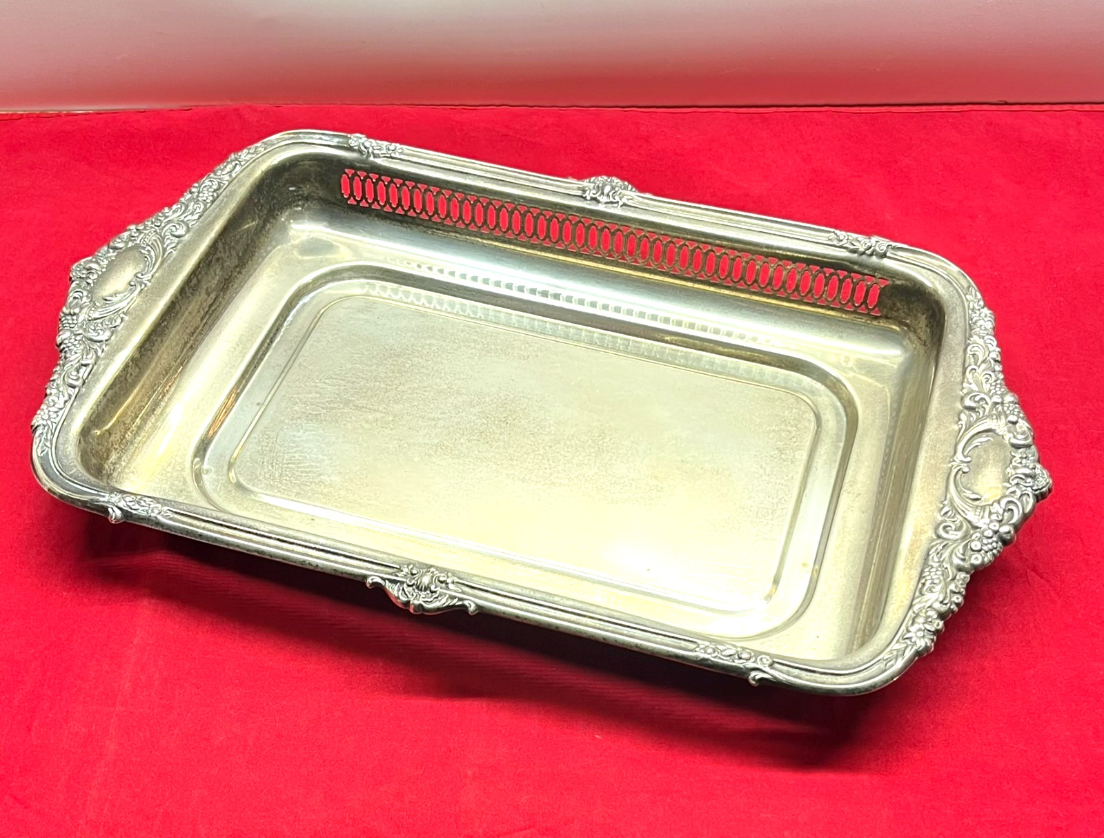VTG 19″ Tarnished Silver Plated Rectangular Butler Serving Tray Pierced Gallery