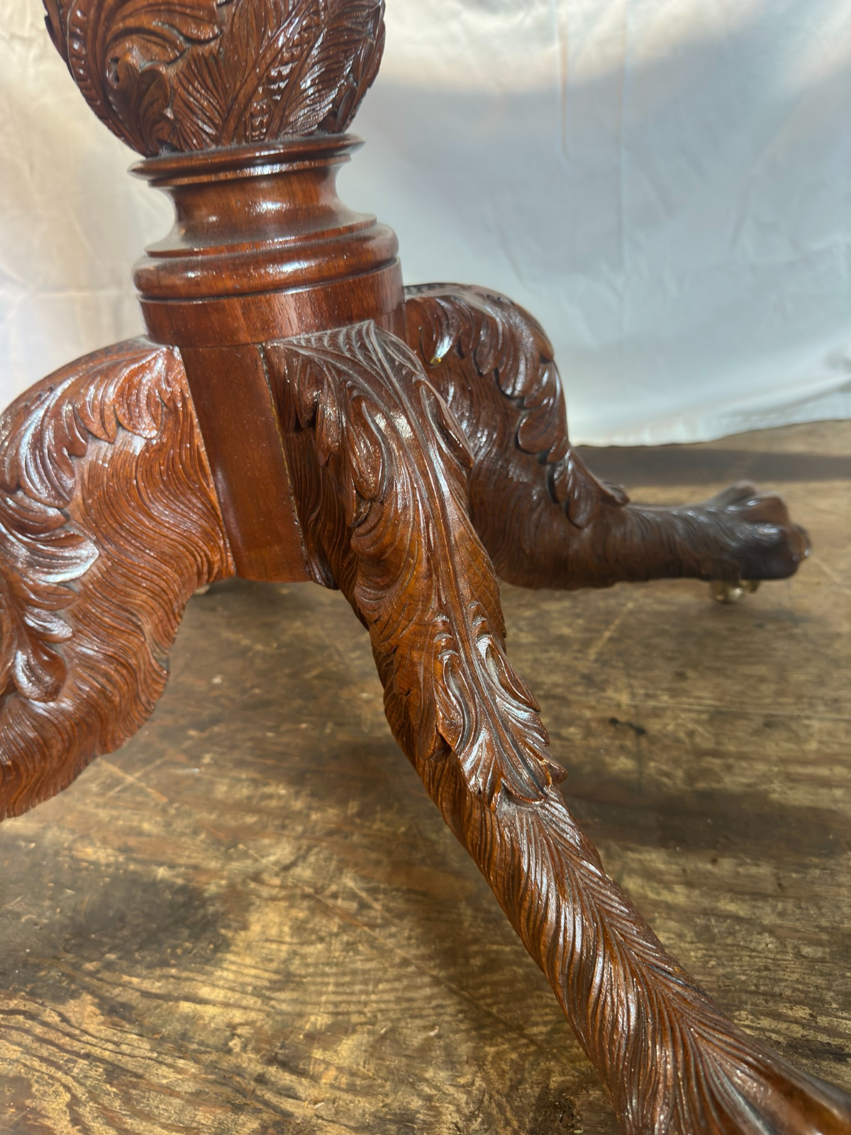 Antique empire DINING carved table Philadelphia hairy paw feet 1820 classical