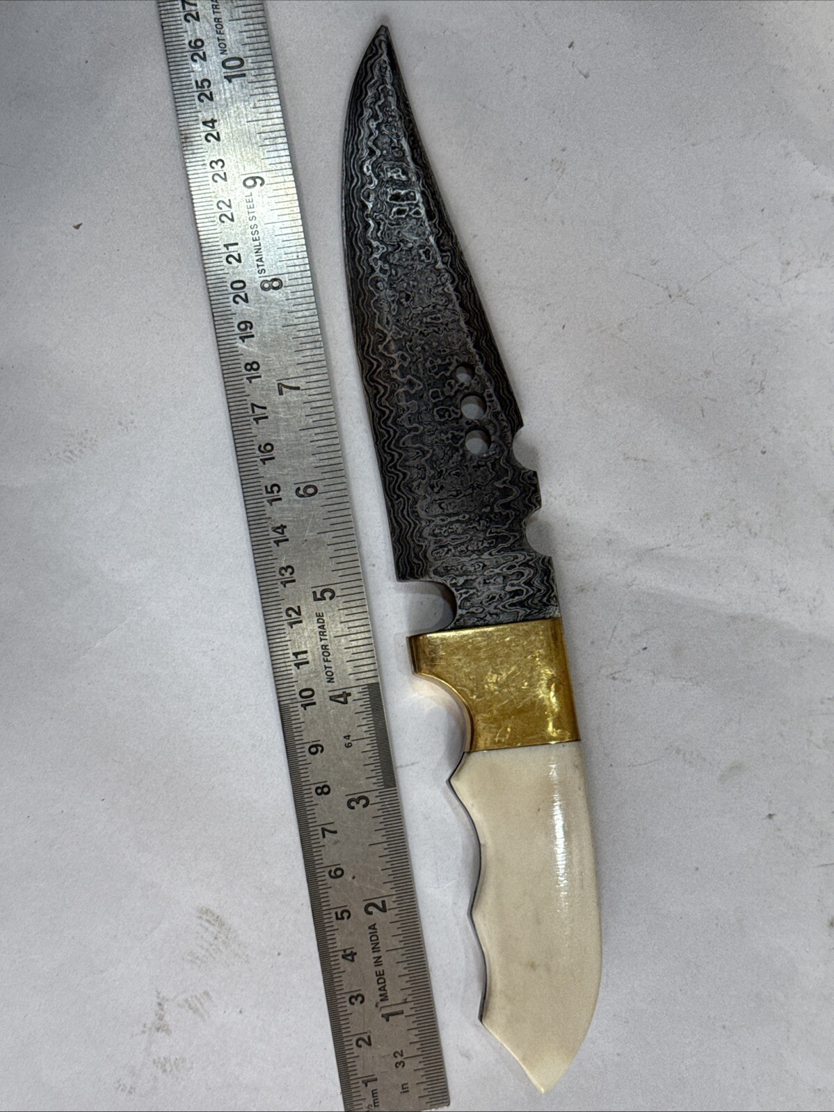 New Chefs Kitchen Damascus Knife Dagger Natural Bone Grips length 26 Cms