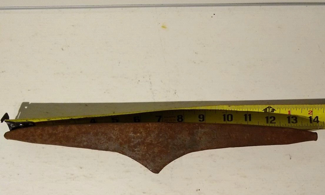 Vintage Rusty Pickaxe Head – Antique Iron Mining Tool – Rustic Farm Decor 14.2″