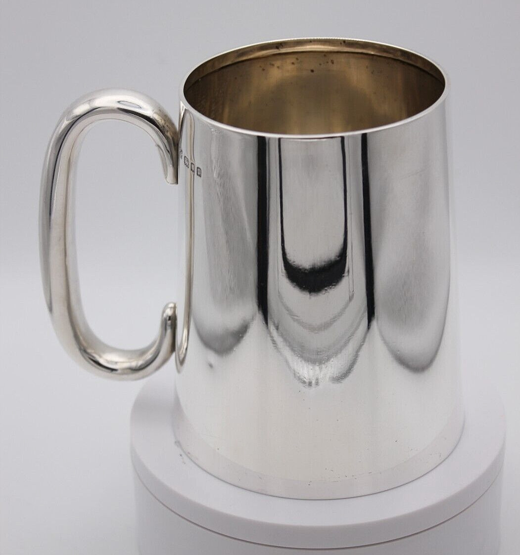Sterling Silver Pint Tankard Straight Sided London 1930 by Robert Pringle