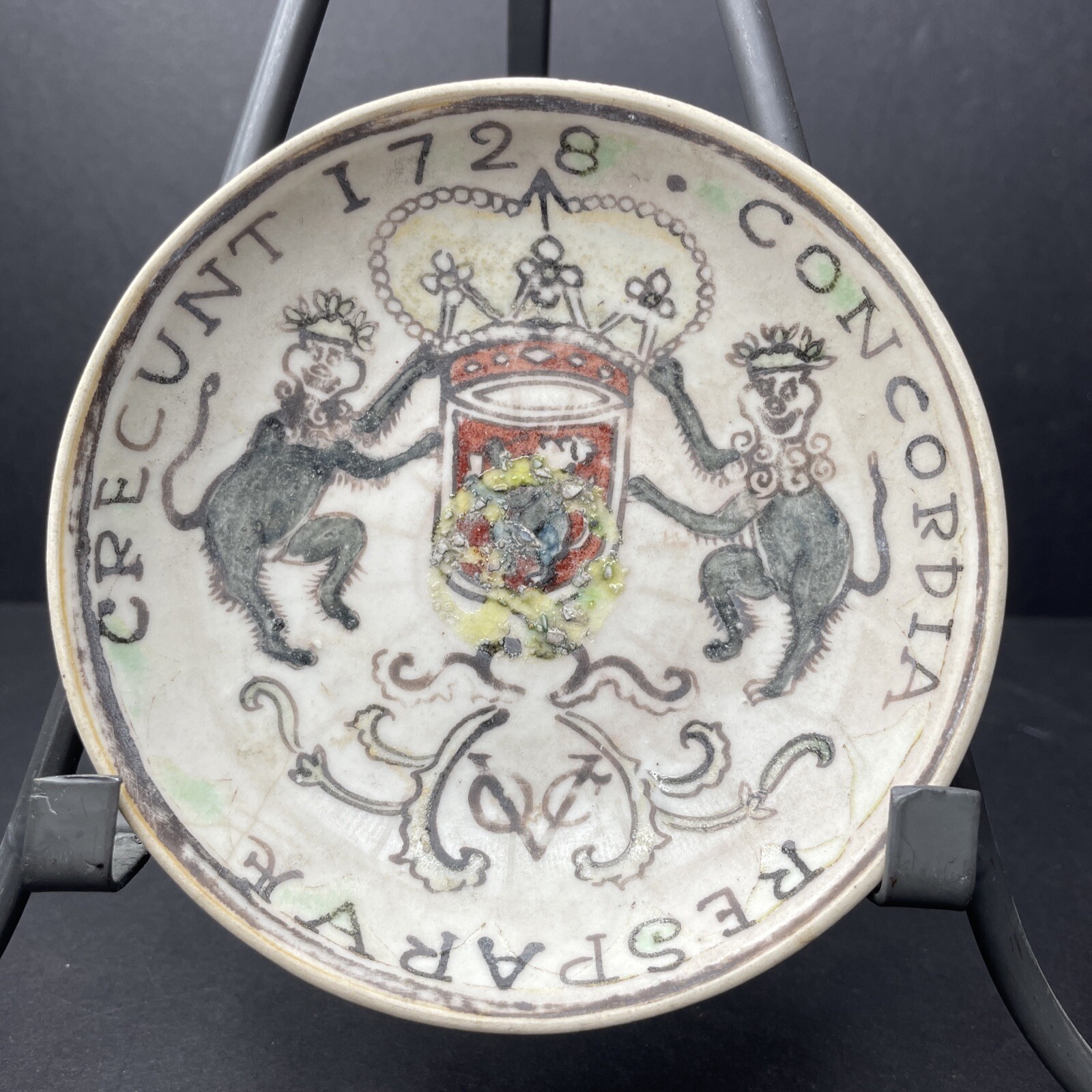 Chinese Export Porcelain Famille Rose Armorial VOC Plate Circa 1728 Yongzheng