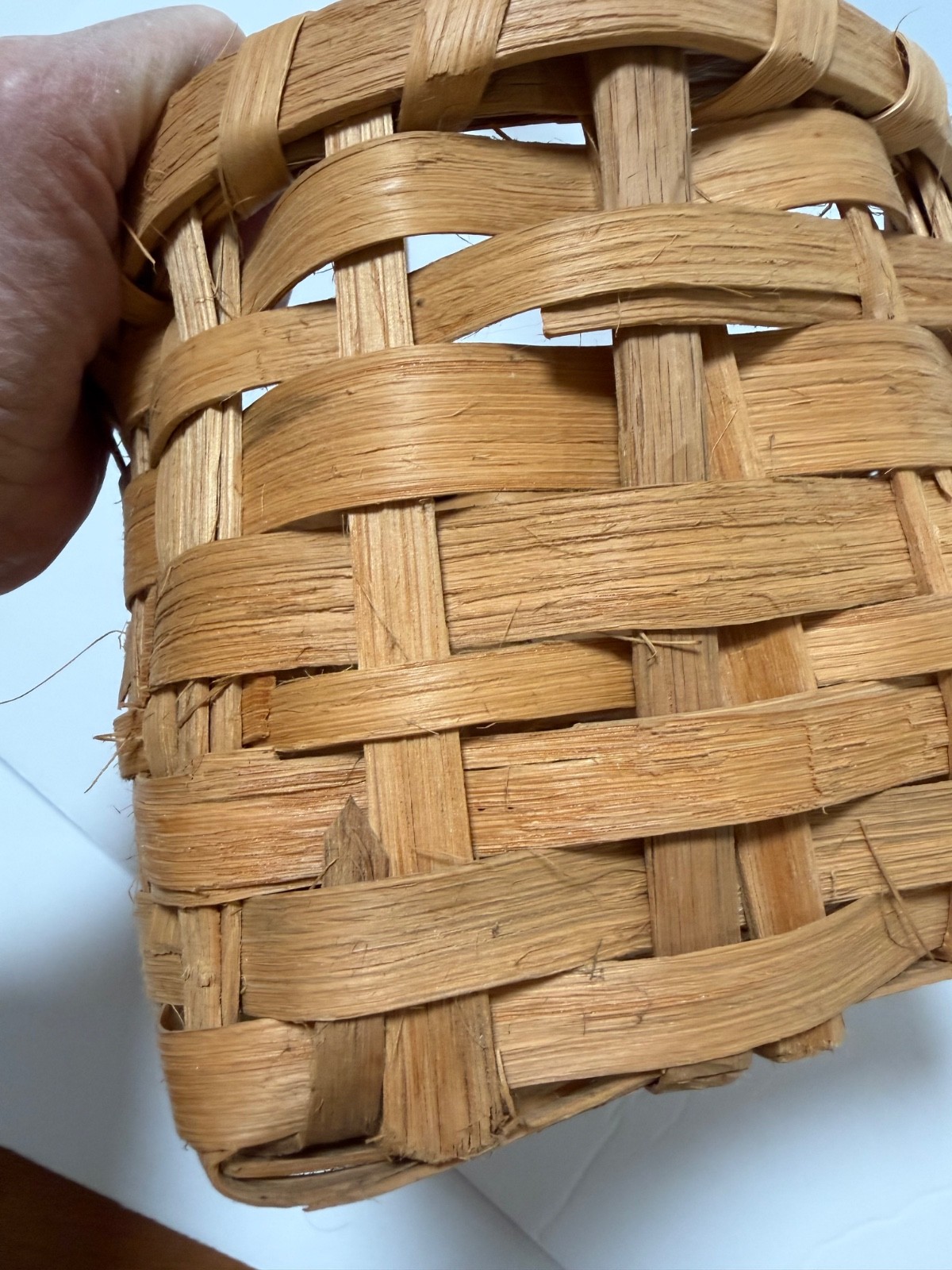 Split Oak Gathering Basket With Round Top Square Bottom Western North Carolina