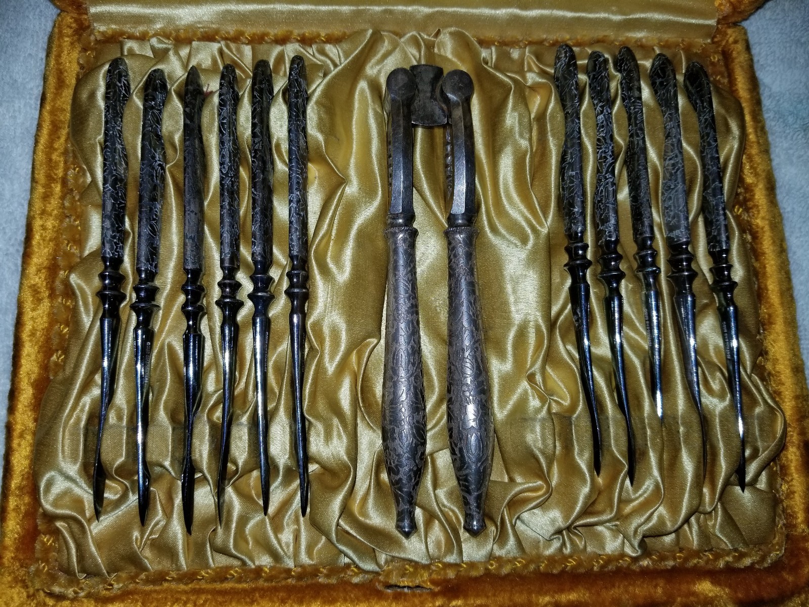 Antique Victorian Rogers Bros. Nutcrackers Set Nut Cracker Pick Silver Plated