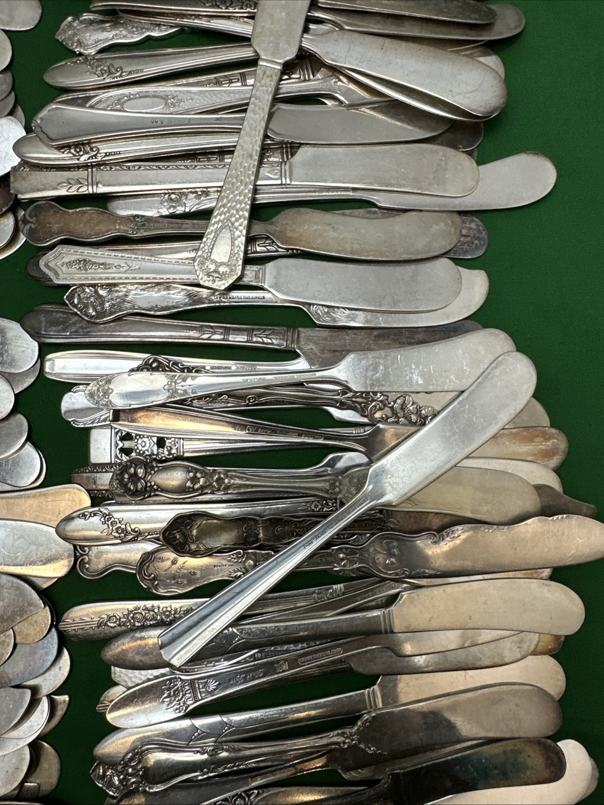 200 Pc Antique to Vintage Silverplated FLAT BUTTER SPREADERS Knives 5.5″-6.5″