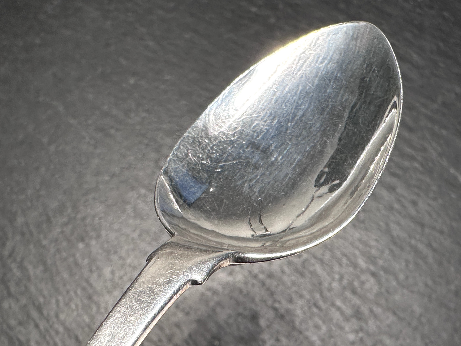 1827 PATRICK MOORE SILVERSMITH DUBLIN IRELAND RAT-TAIL SPOON E253