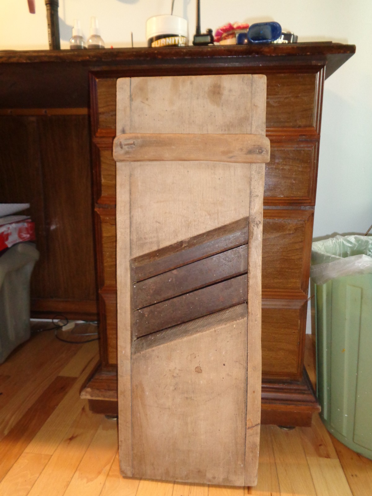 Antique Primitive 25.5/8″ x 9” x 2-1/2′ Wooden Cabbage Kraut Slaw Cutter