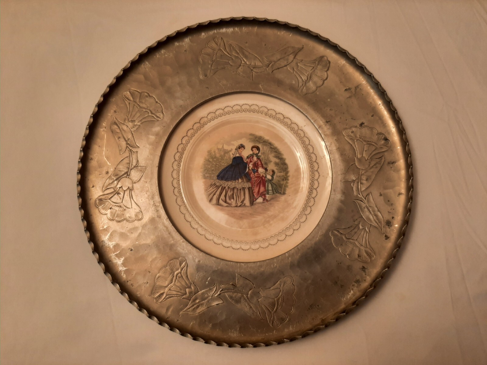 Farberware Decorative Plate