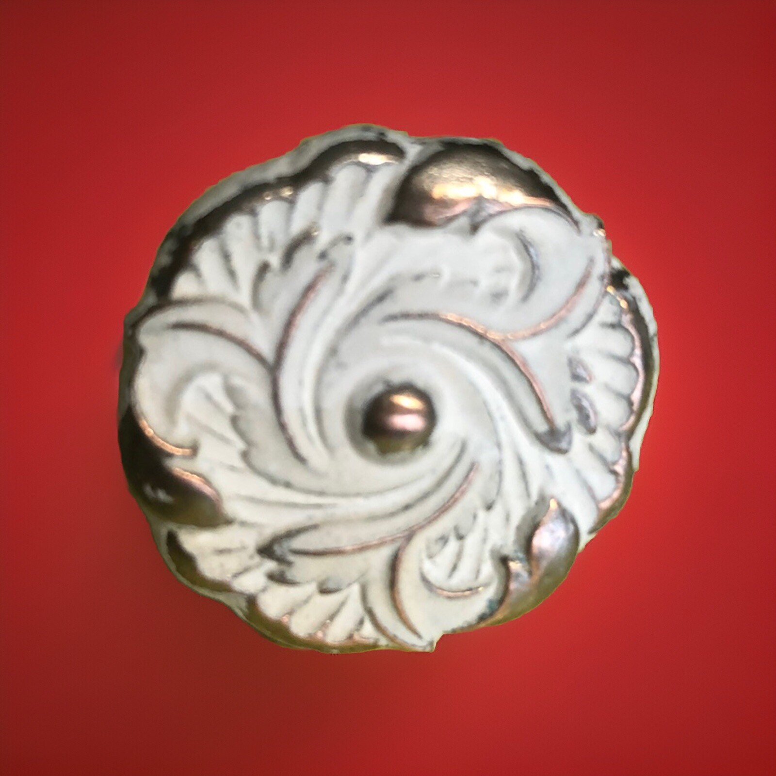 Vtg Belwith Keeler brass drawer knob pulls Florentine knobs 1 .2” ( 1 Count)