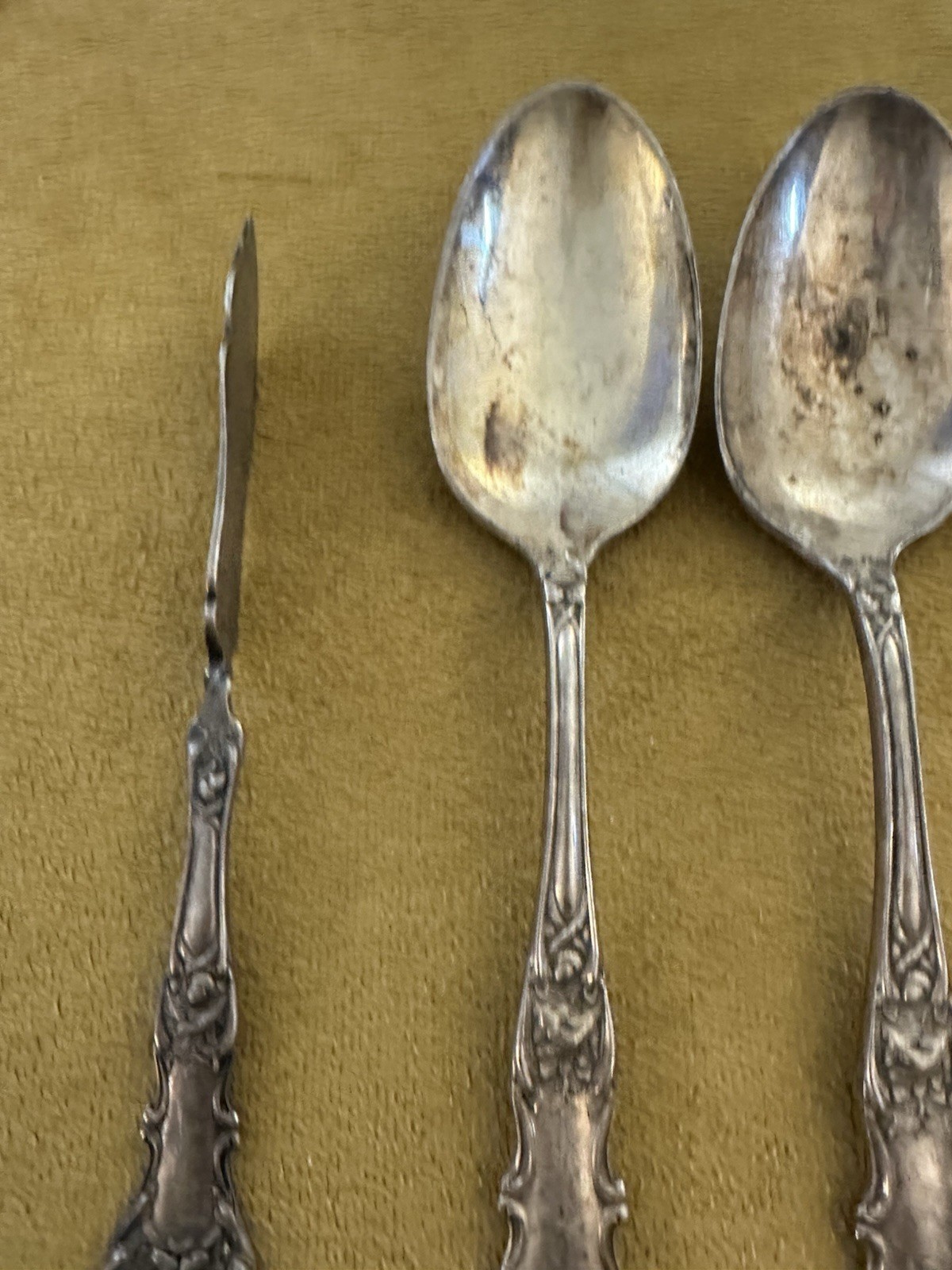 CHARTER OAK 3 Table Serving Spoons+knife 1906 Rogers Silverplate W/Monograms