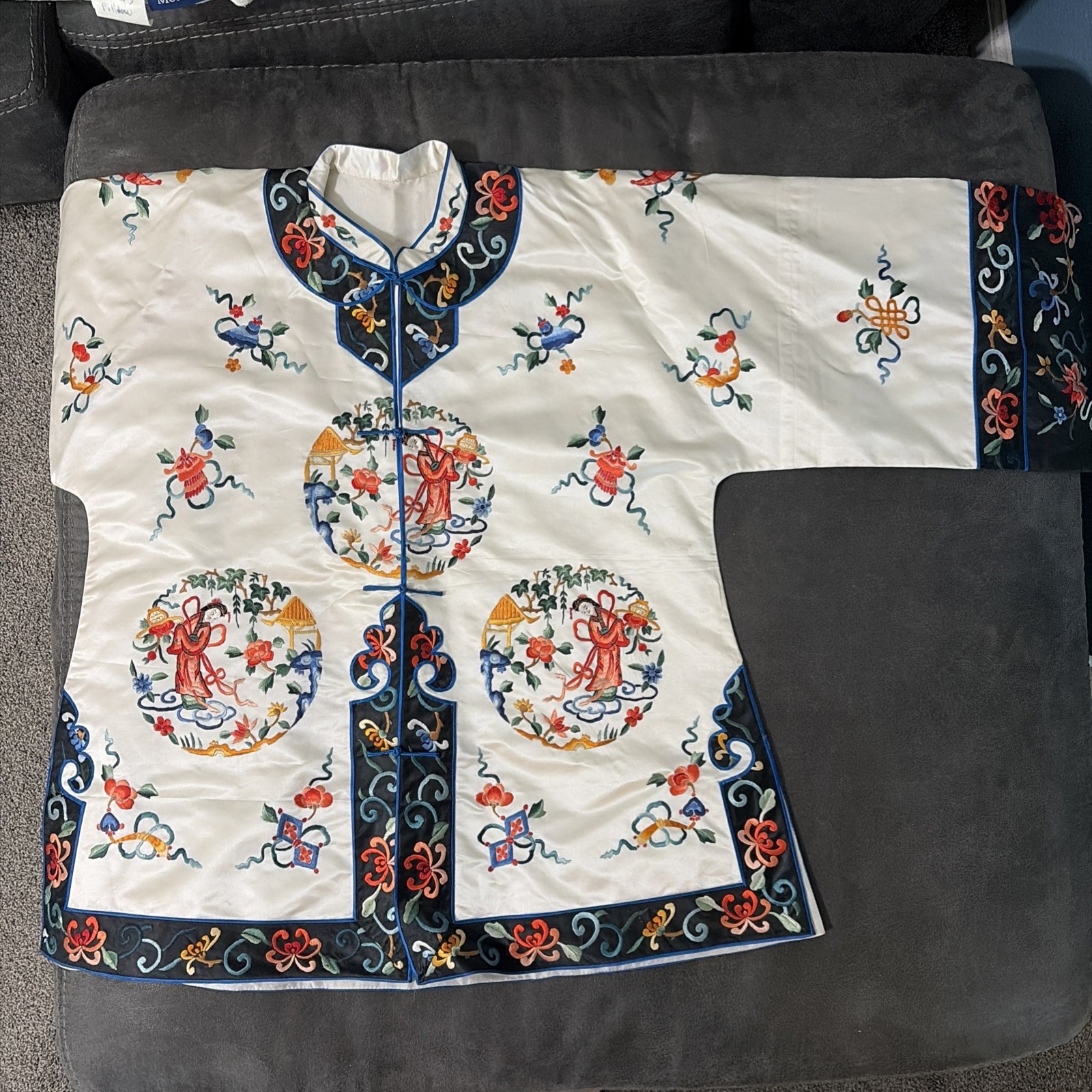 RARE 60’s EXC VTG Silk Chinese hand Embroidered Kimono Jacket Lily Coat MINT
