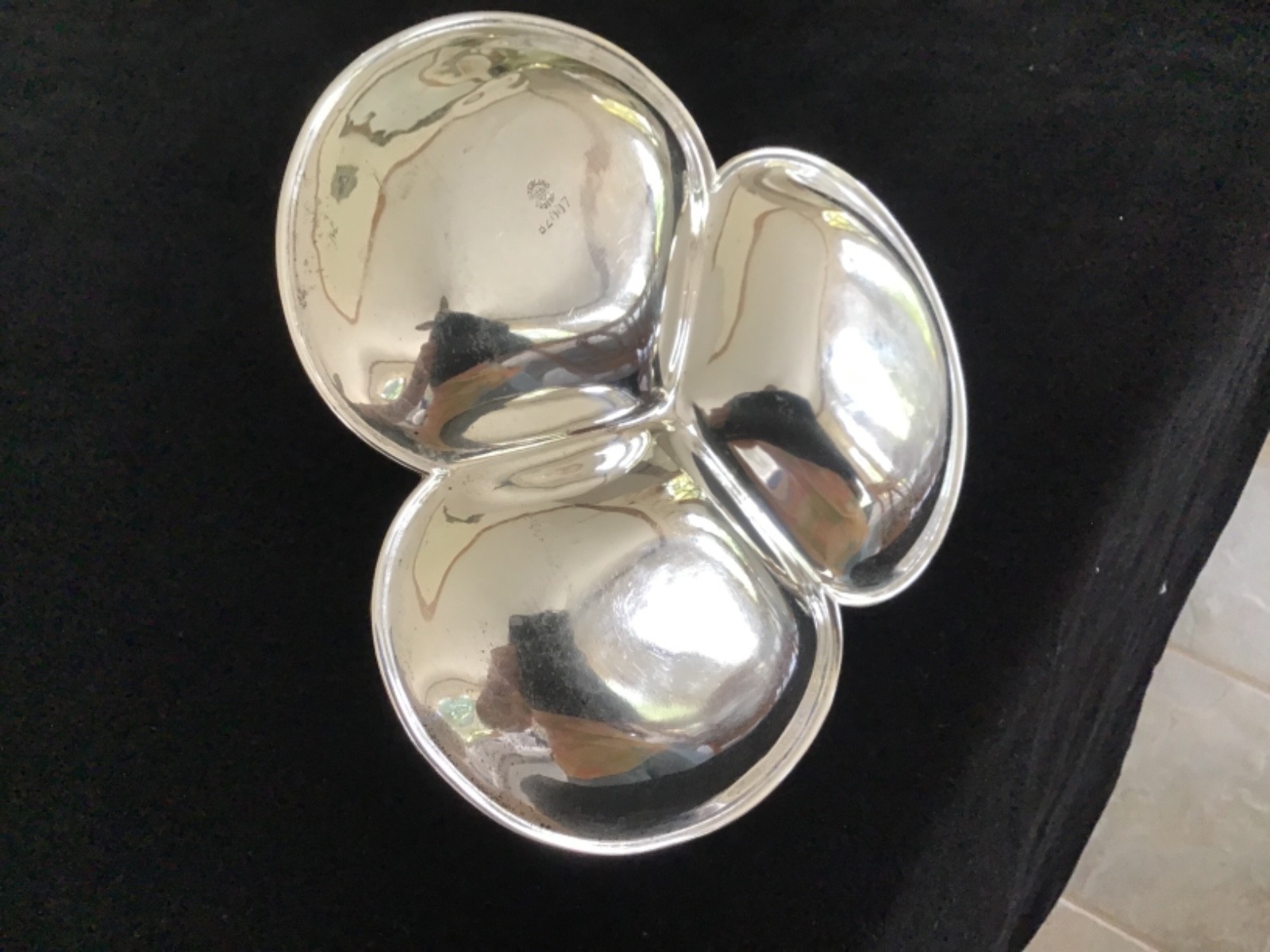 Unger Brothers Sterling Silver Small 3 Part Dish with Handle B2007 6″ Across