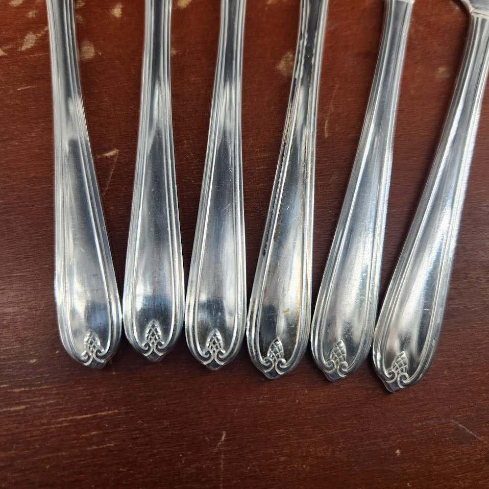 6 Oneida Longchamps Chaumont Butter Spreader Knife Silverplate 1935 flatware