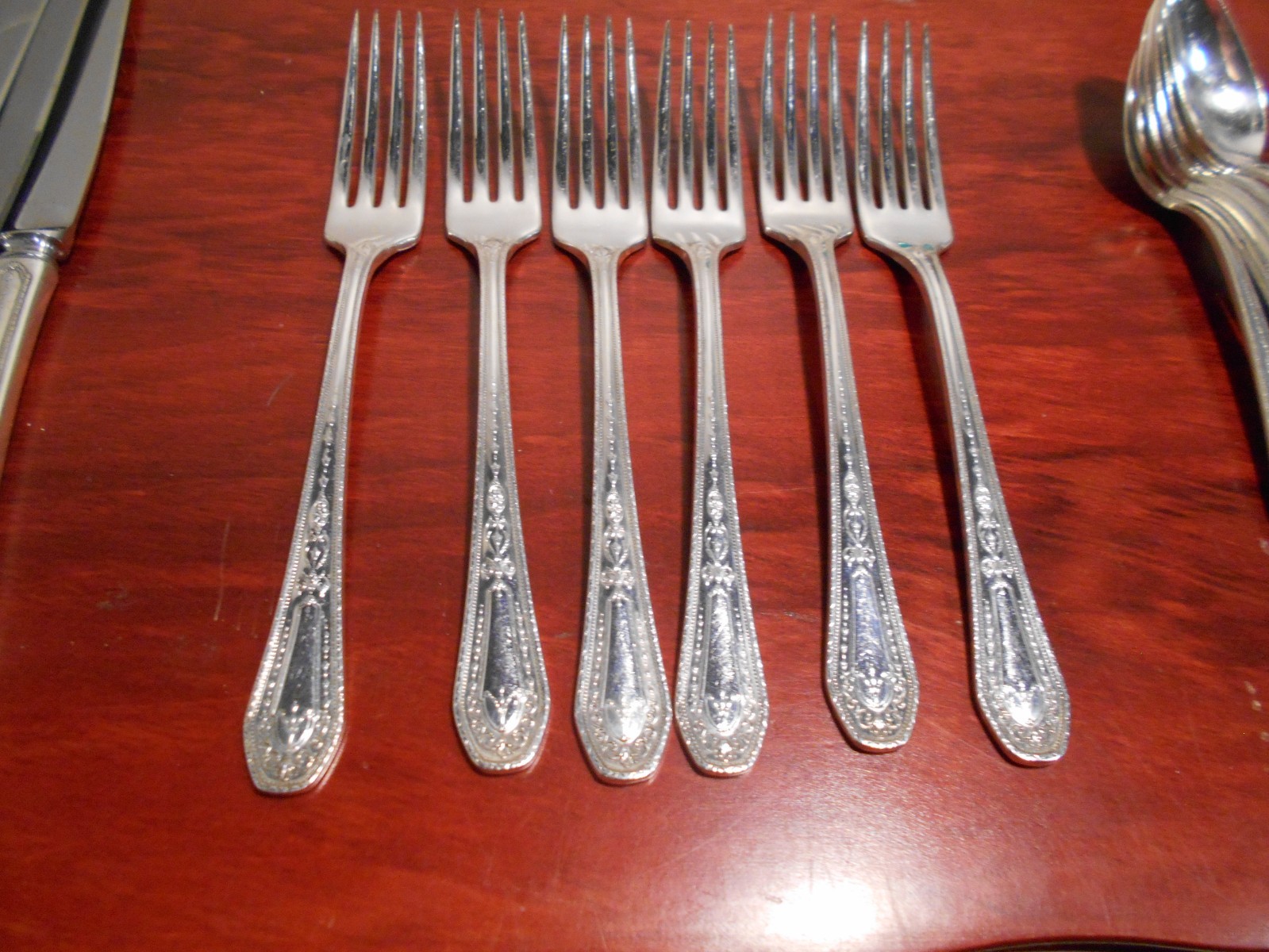 6 Community 1926 HAMPTON COURT Pattern Dinner Forks Silverplate 8481