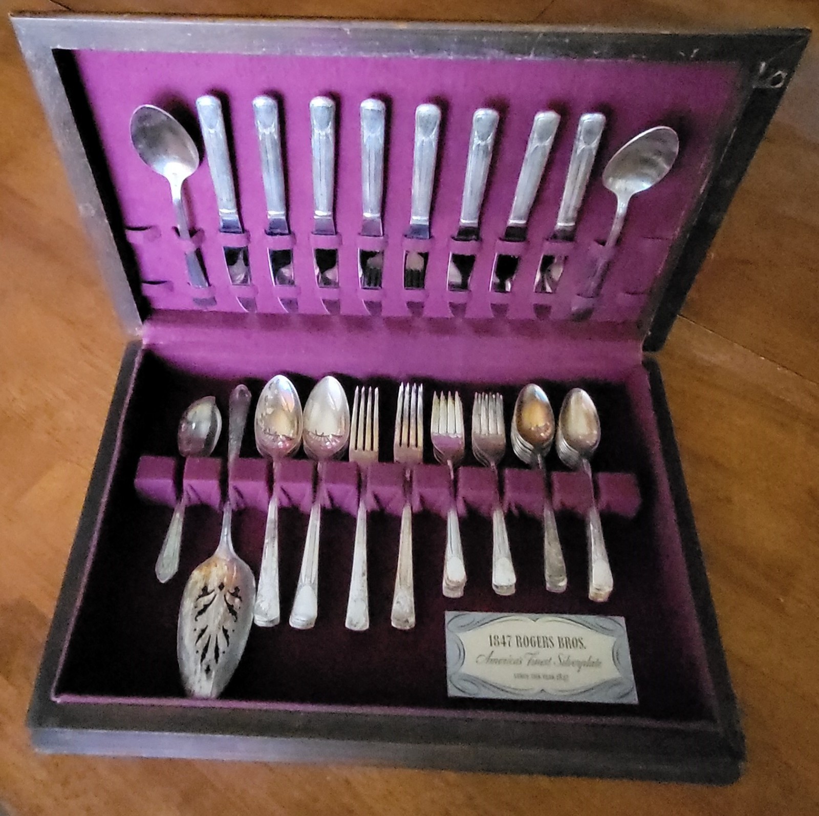 LOOK! Wm Rogers Embassy Silverplate Flatware, Orig Storage Box, Cert, 52 pieces