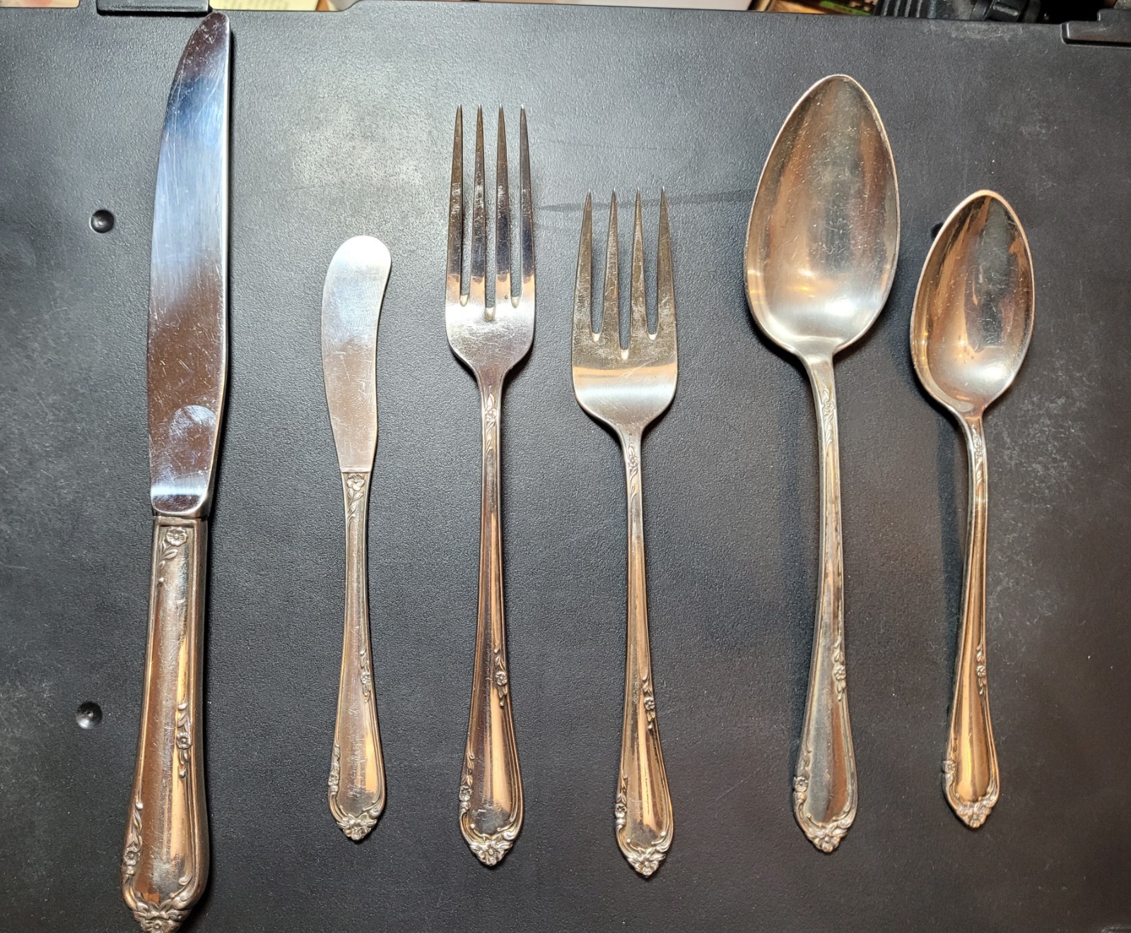REED & BARTON DANCING FLOWERS STERLING SILVER LOT – 6 PC FORKS KNIVES SPOONS