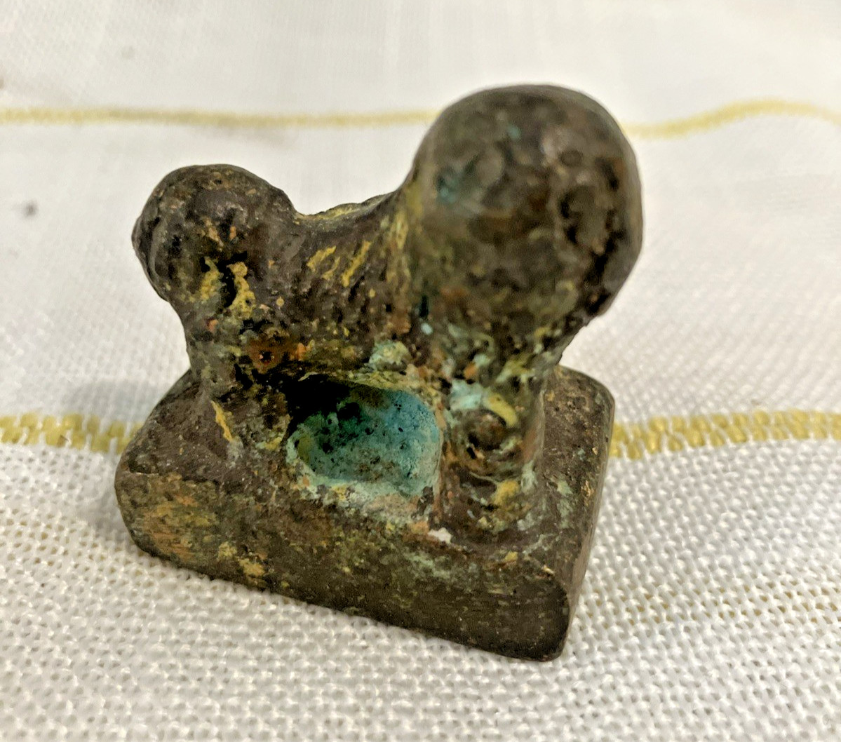 Chinese South East Asian Seal Gold Opium Weight Foo Dog