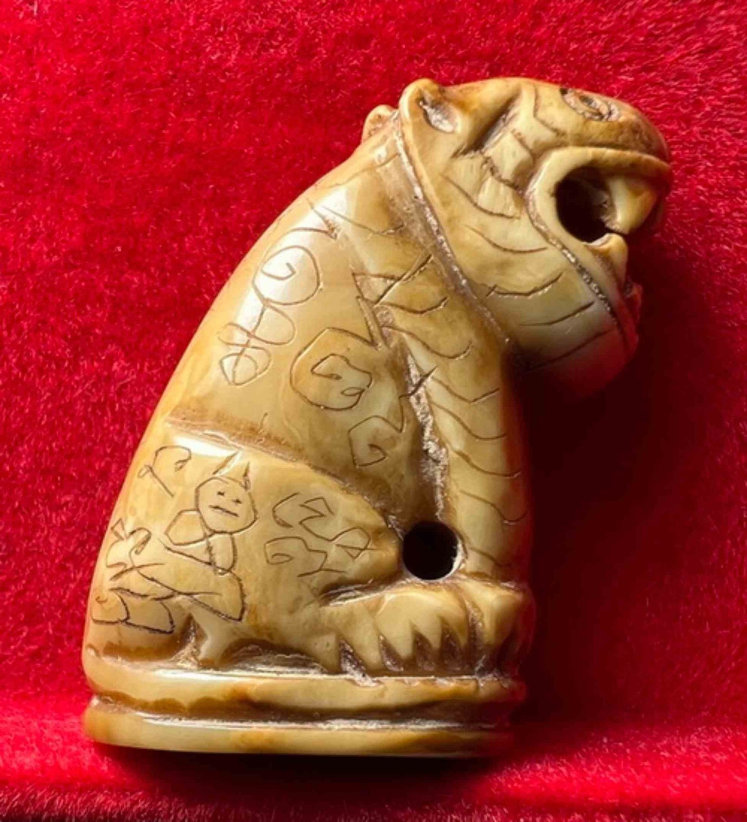 Tiger antique, carved Fetish/ Magic Thai Amulet #4