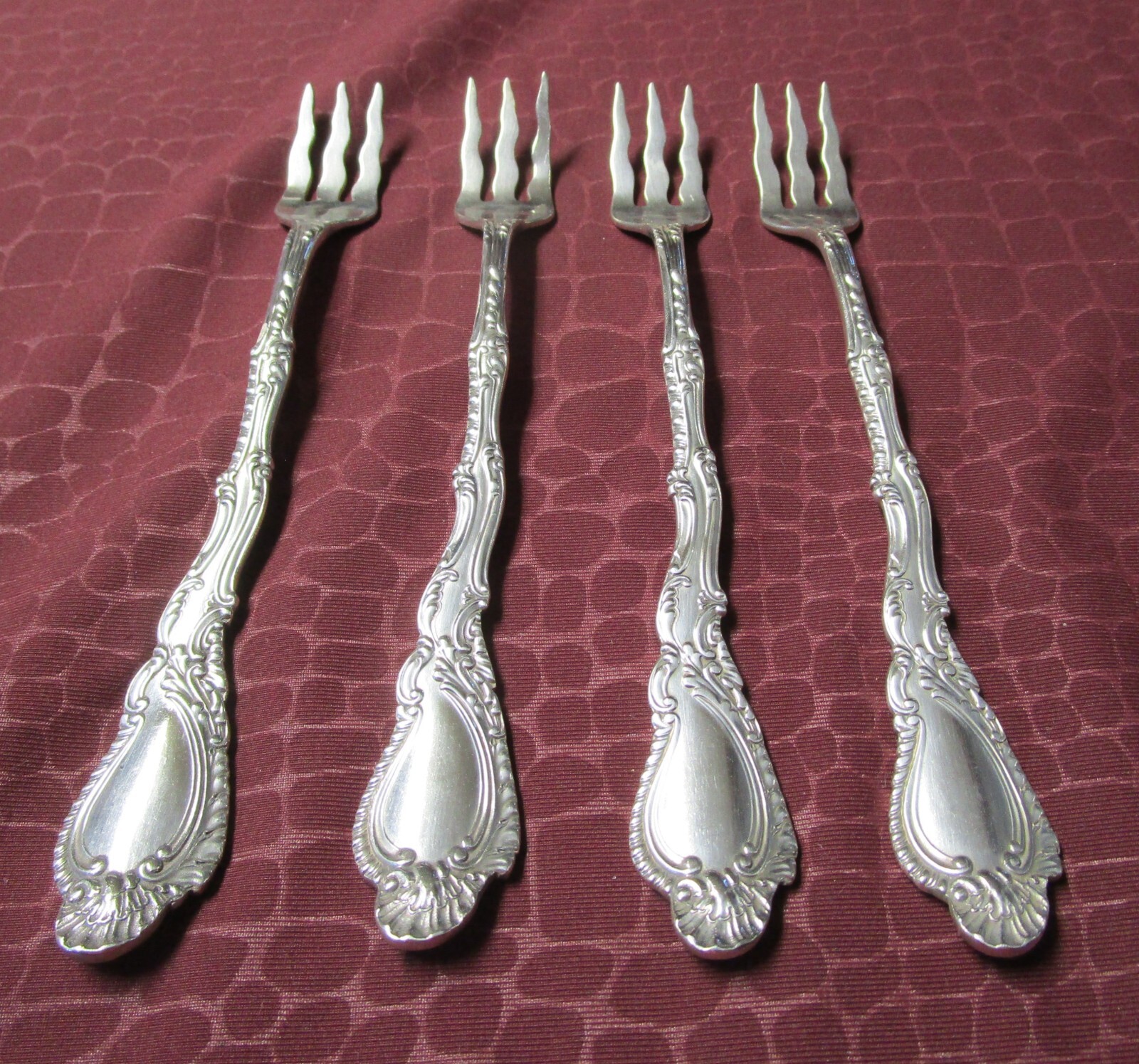 SAXONY 4 Shrimp Cocktail Forks 1891 Gorham Rococo Silverplate No Monograms gu