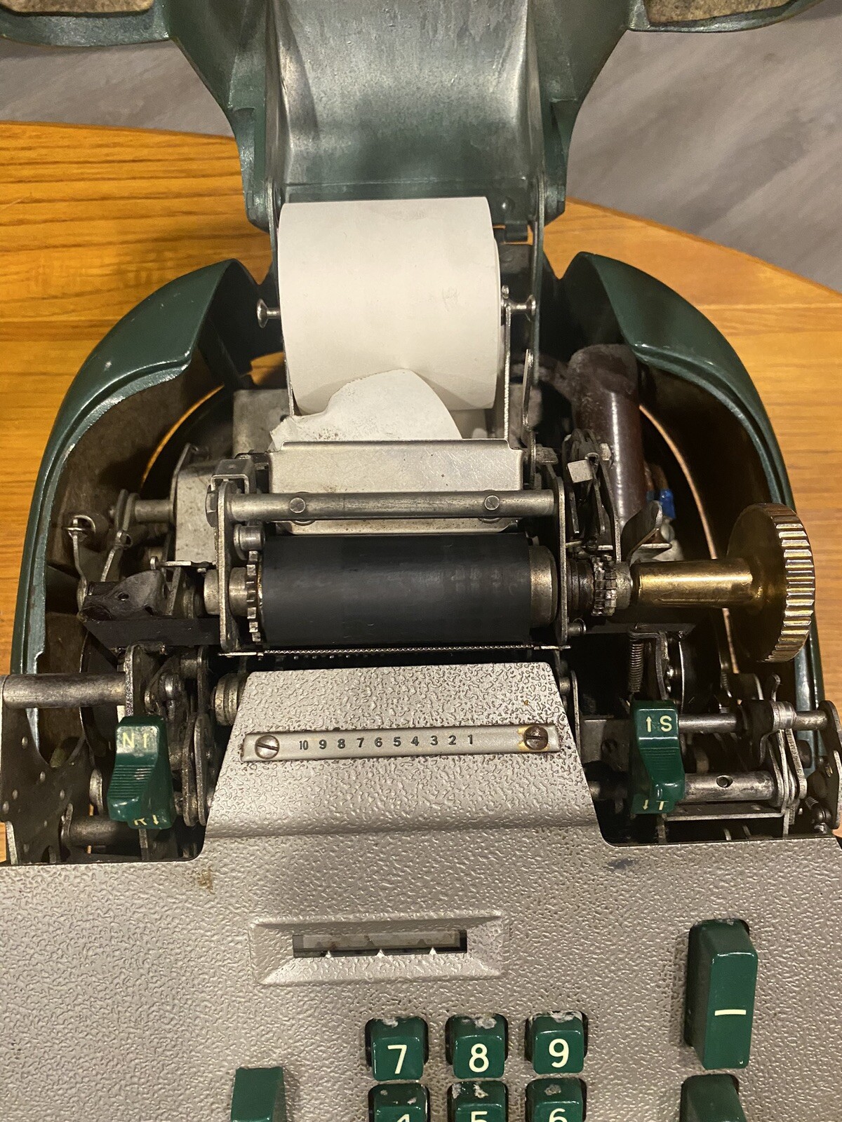 Vintage Victor Adding Machine 70 85 54 No Power Cord