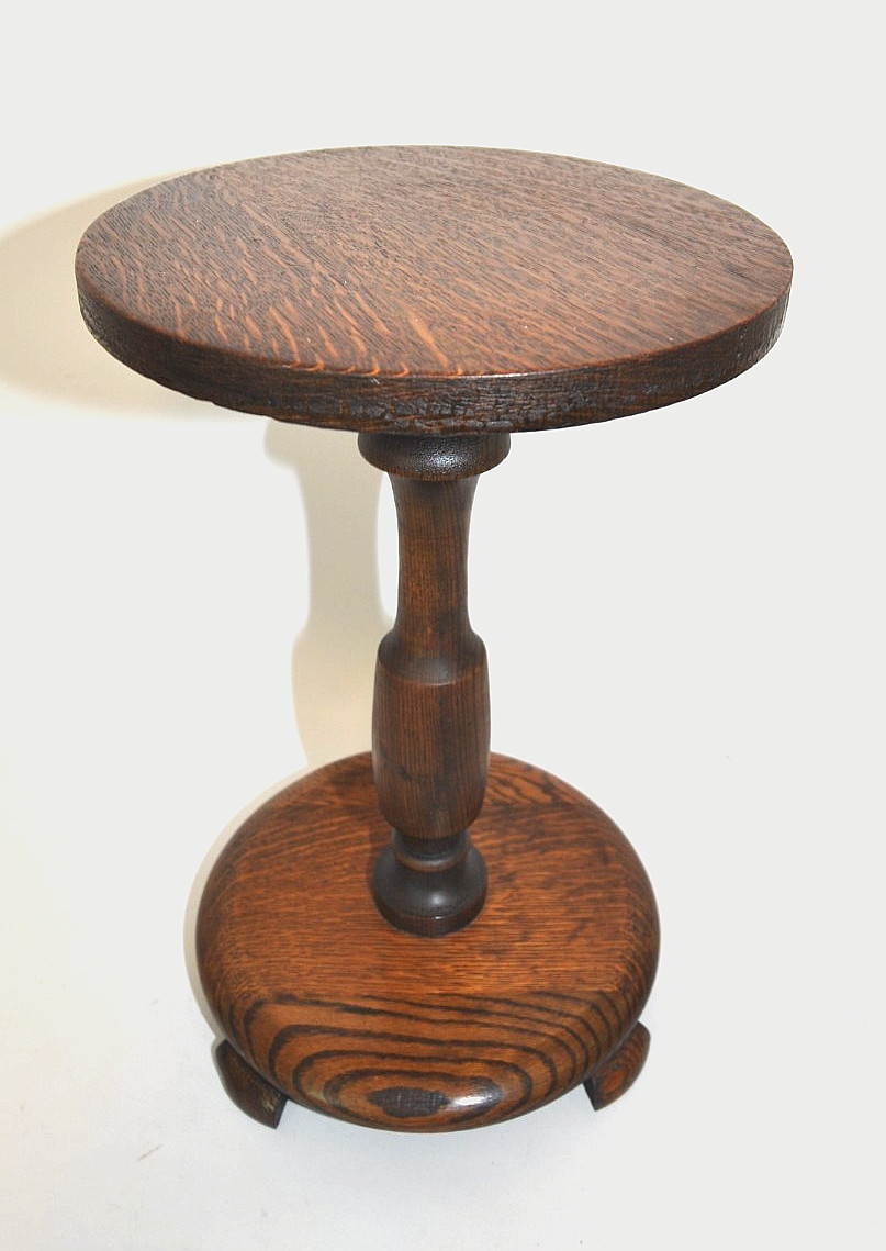 Gorgeous Antique Oak Wood Pedestal Plant Stand Table, 16-7/8″ tall x 11″ wide