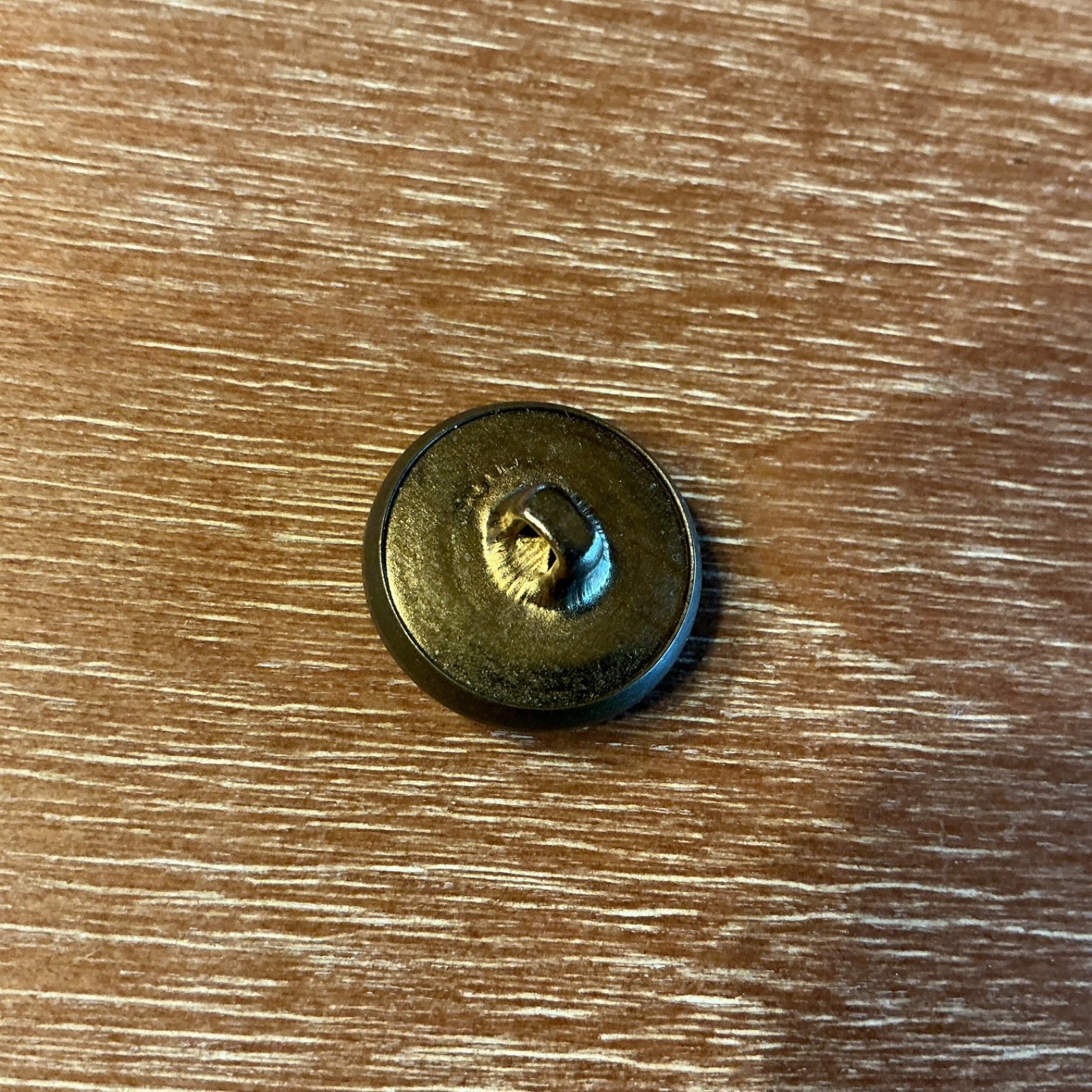 Royal Coat of Arms of the United Kingdom Vintage British Button