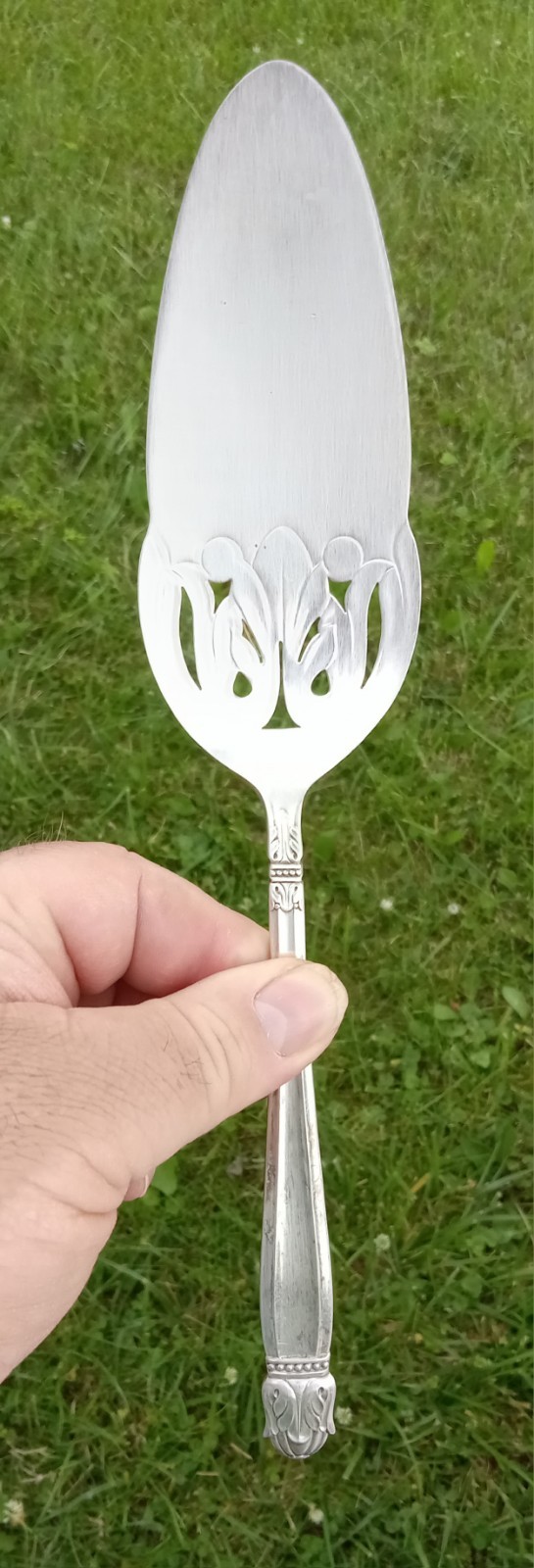 Holmes & Edwards IS DANISH PRINCESS Lg Pierced Pastry/Pie Server Ca 1938