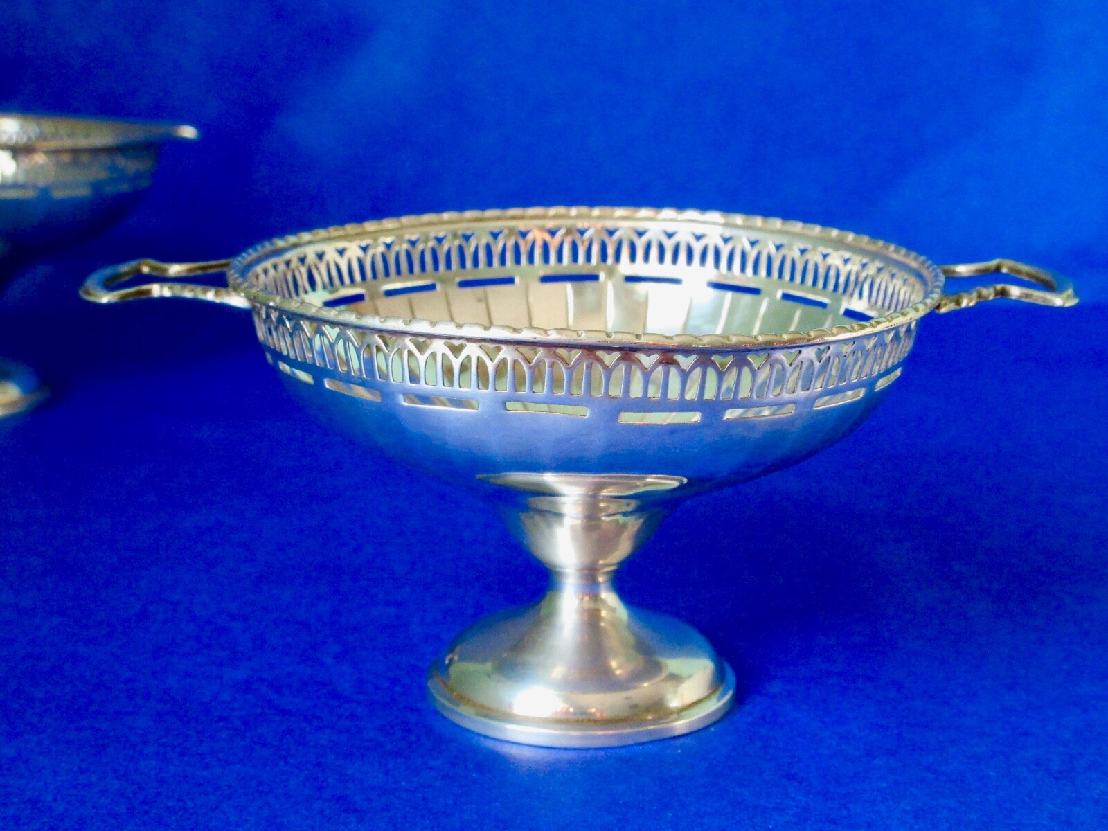 Pearce & Sons, London, Antique Art Deco British Sterling Silver Pedestal Bowl