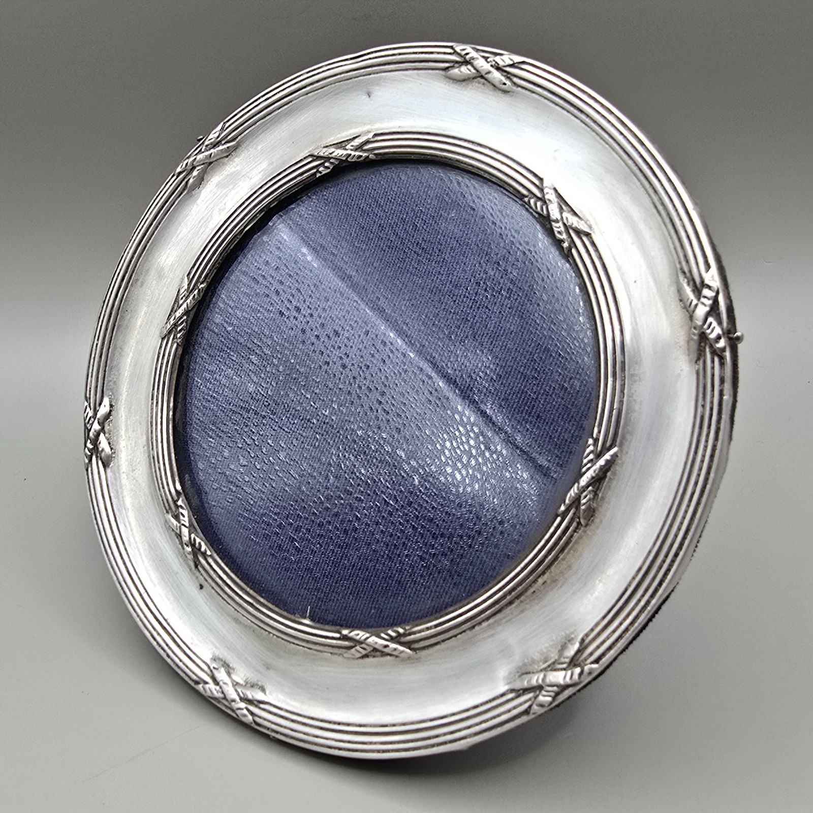 Antique Sterling Silver Round Decorative Picture Frame Birmingham 1913